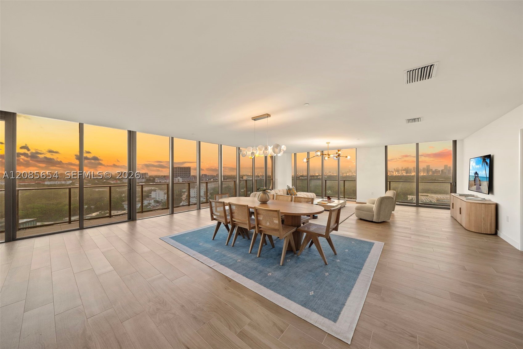 2678 Tigertail Ave #1101, Miami FL 33133