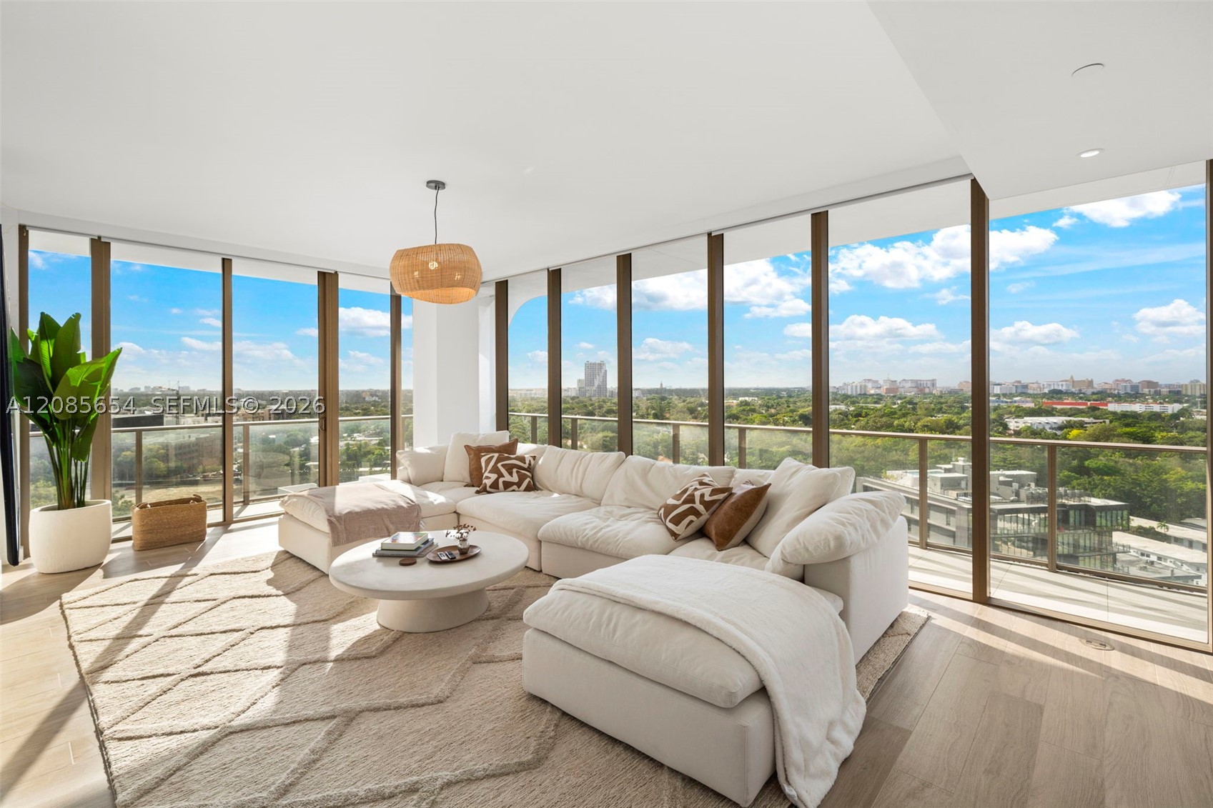 2678 Tigertail Ave #1101, Miami FL 33133