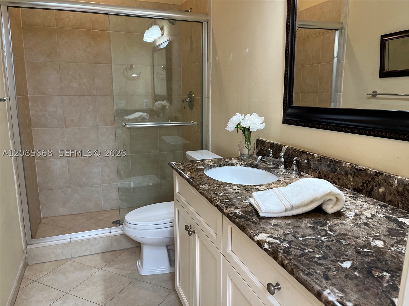570 Loretto Ave #10, Coral Gables FL 33146