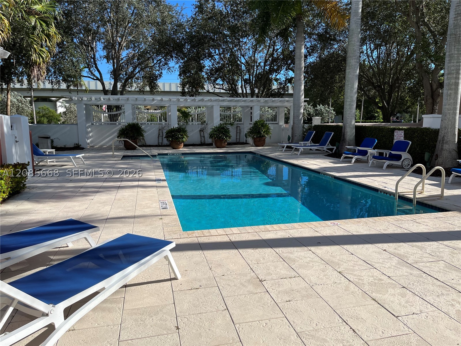 570 Loretto Ave #10, Coral Gables FL 33146
