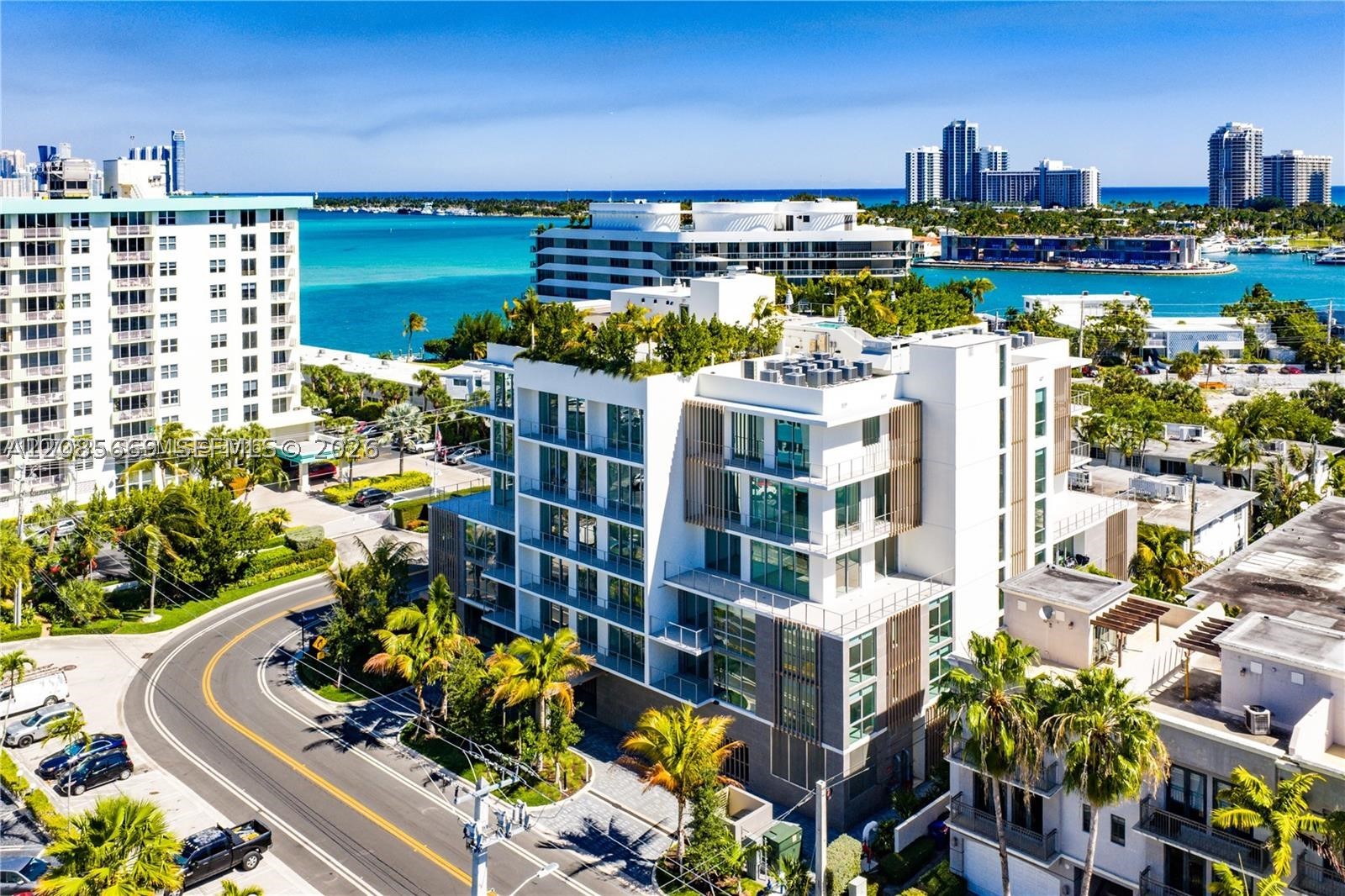 10281 W Bay Harbor Dr #304, Bay Harbor Islands FL 33154