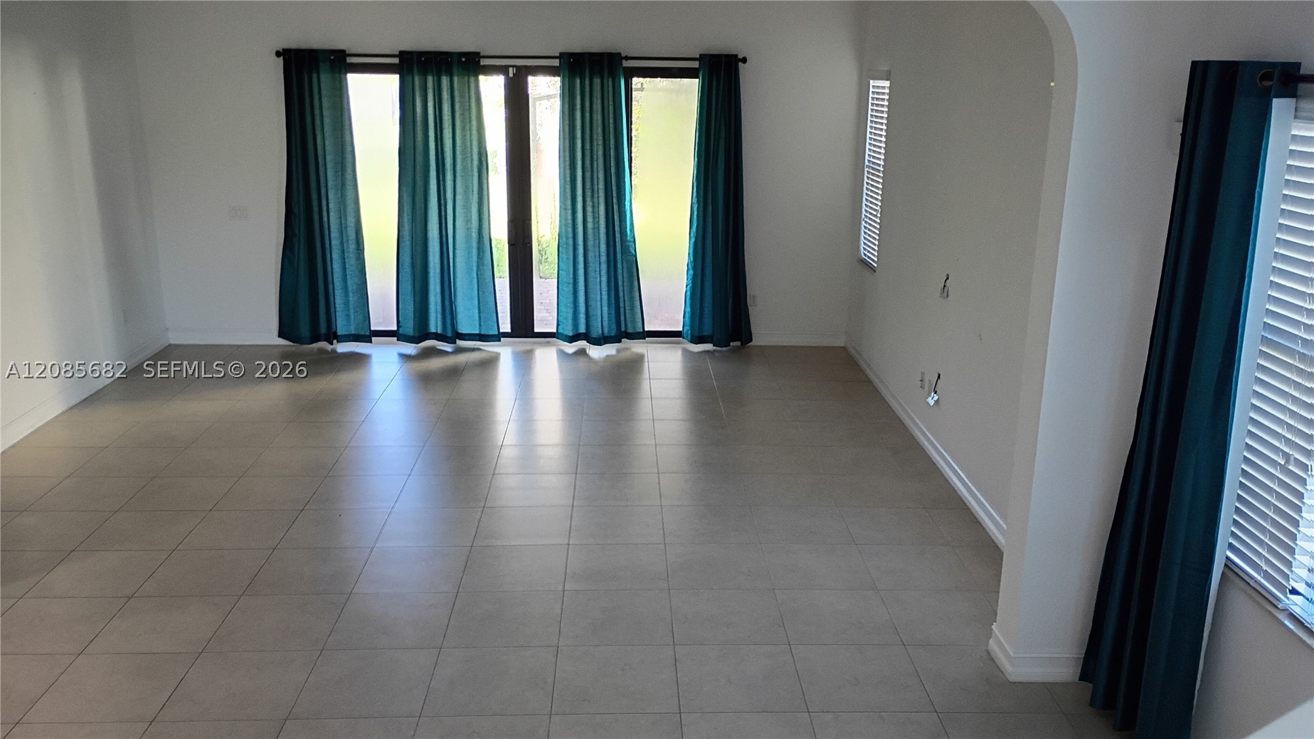 1280 SW 113th Way, Pembroke Pines FL 33025