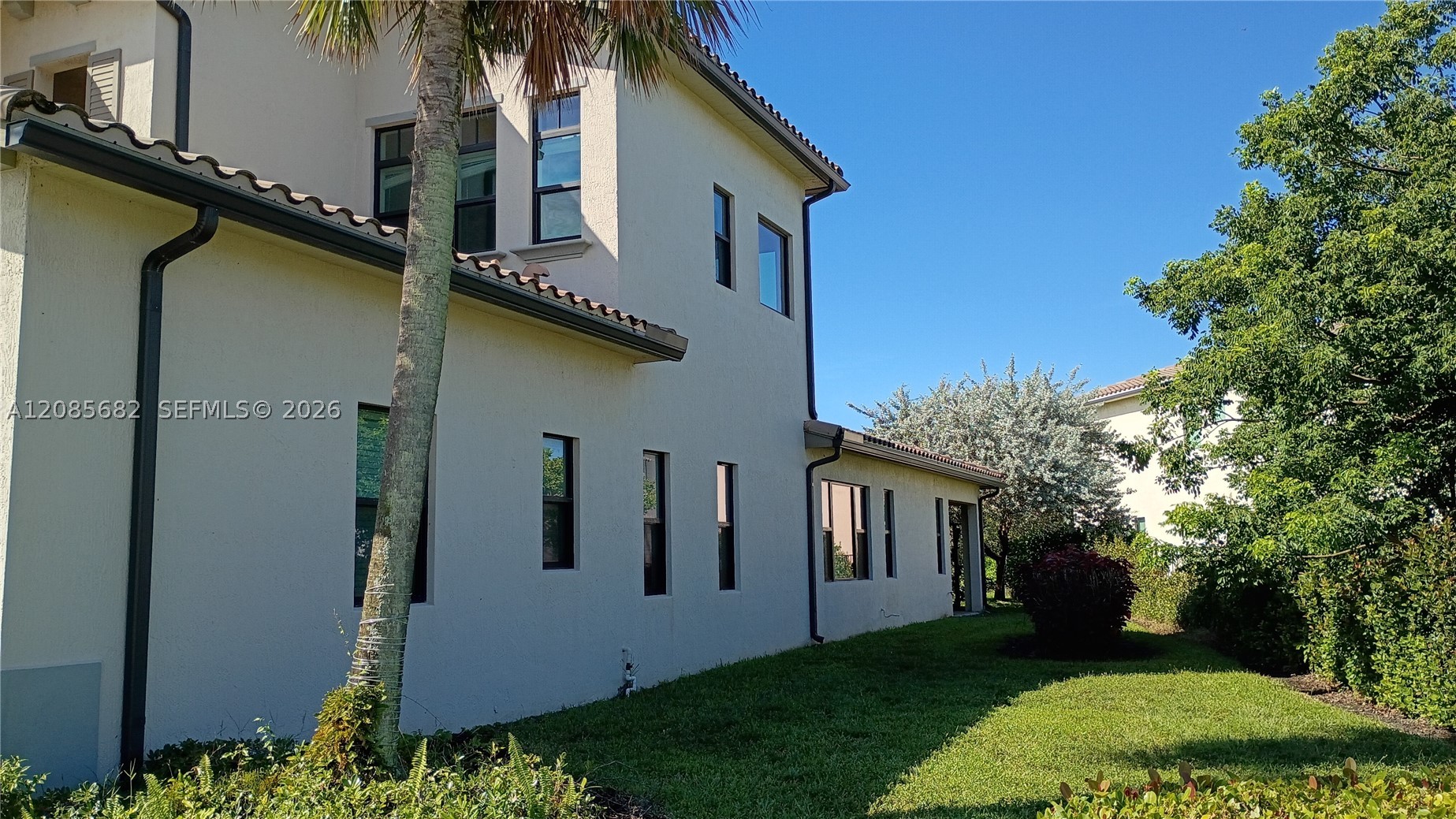 1280 SW 113th Way, Pembroke Pines FL 33025