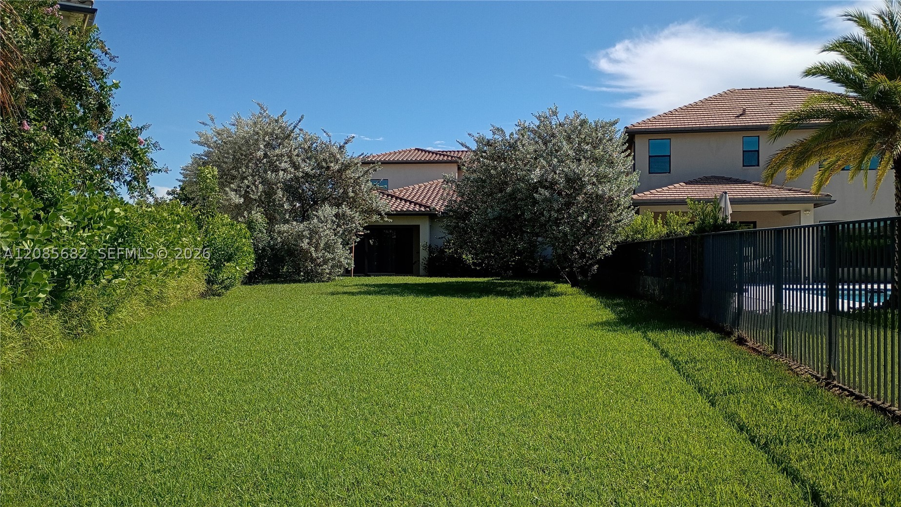 1280 SW 113th Way, Pembroke Pines FL 33025