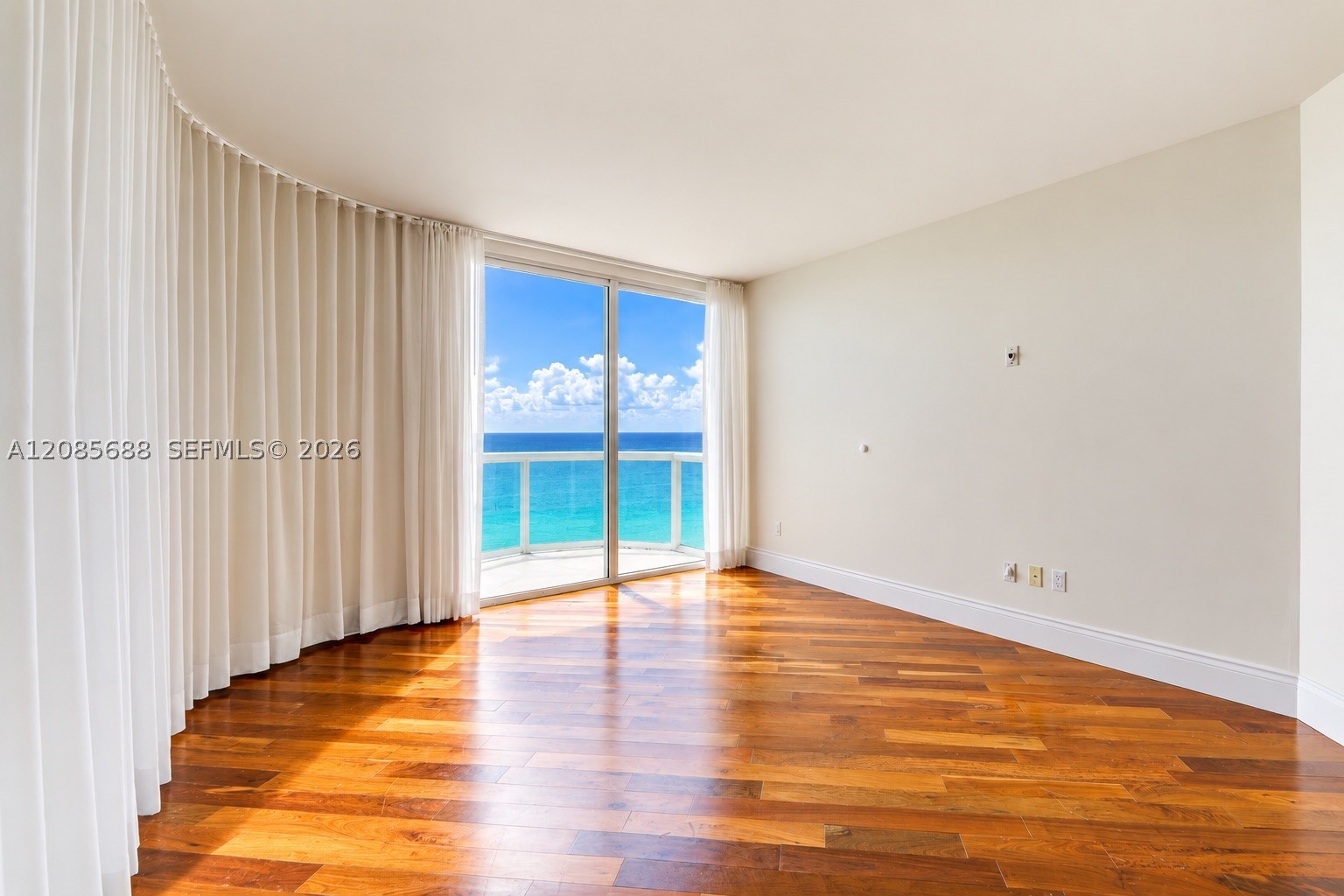 6365 Collins Ave #3403, Miami Beach FL 33141