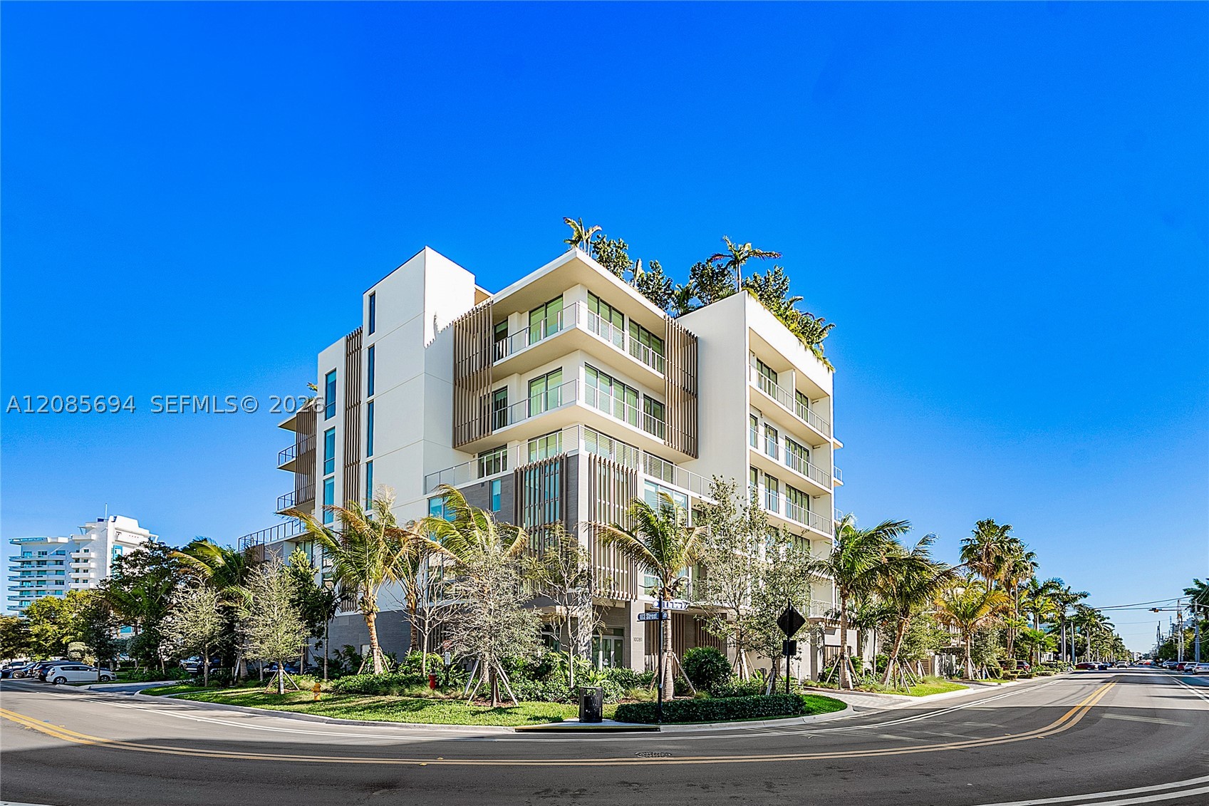 10281 W Bay Harbor Dr #405, Bay Harbor Islands FL 33154