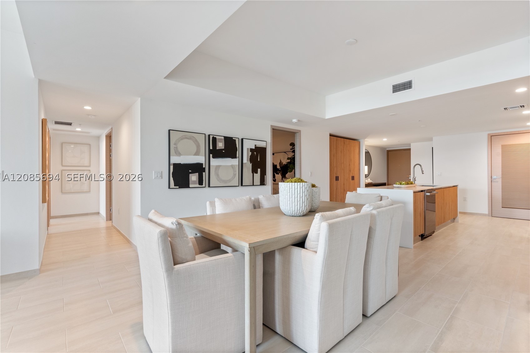10281 W Bay Harbor Dr #405, Bay Harbor Islands FL 33154