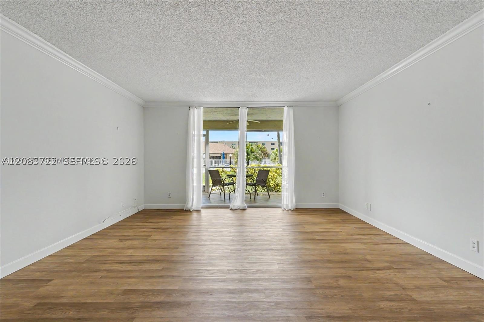 414 SE 10th St #103, Dania Beach FL 33004