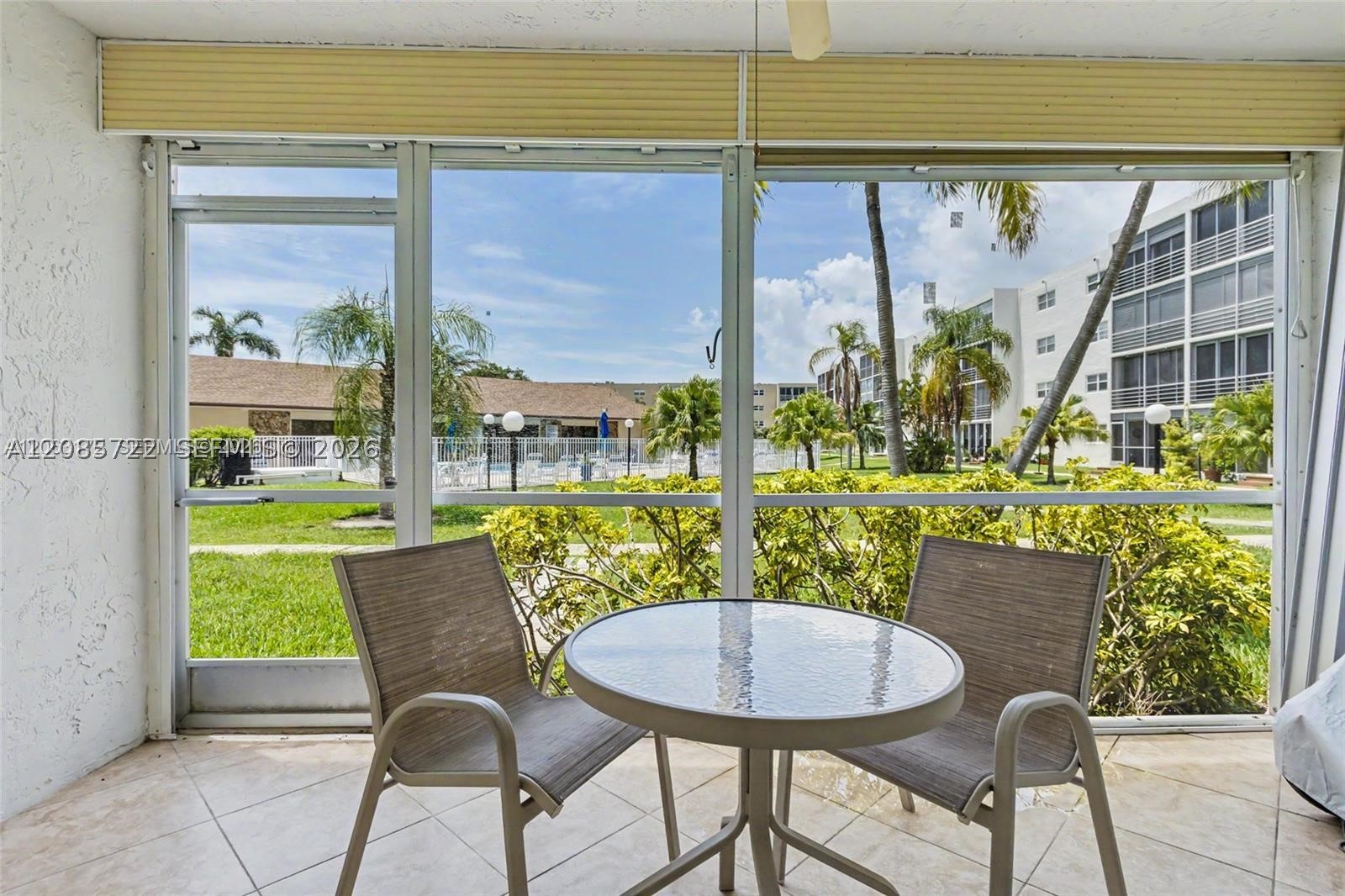 414 SE 10th St #103, Dania Beach FL 33004