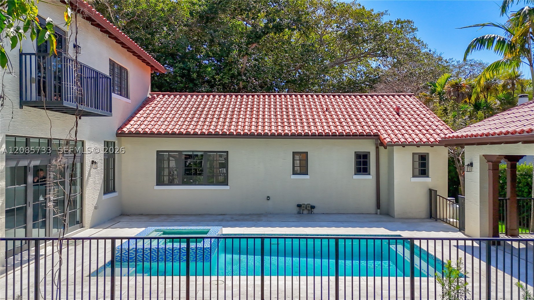 519 Alhambra Cir, Coral Gables FL 33134