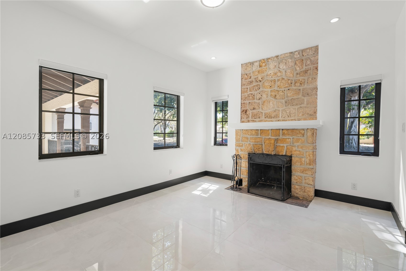 519 Alhambra Cir, Coral Gables FL 33134