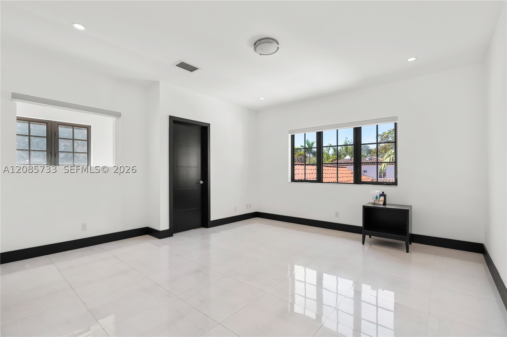 519 Alhambra Cir, Coral Gables FL 33134