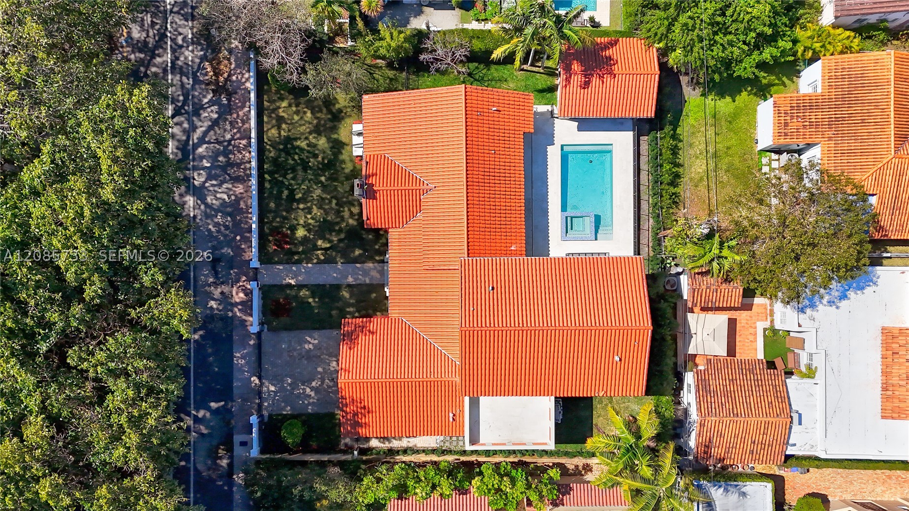 519 Alhambra Cir, Coral Gables FL 33134