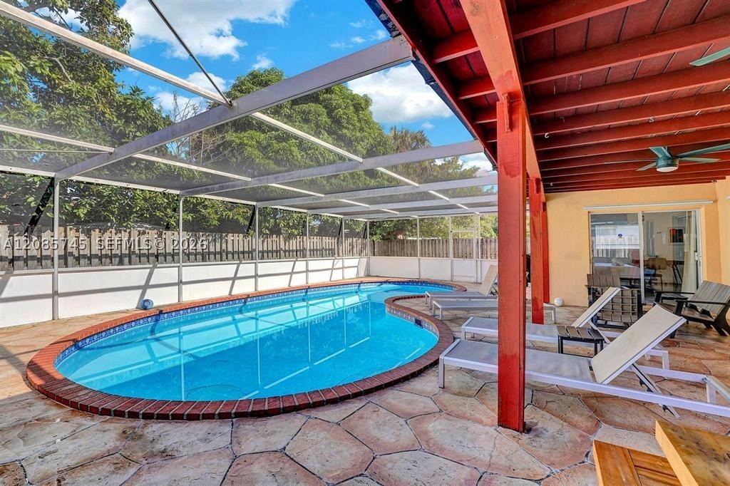 6481 Kimberly Blvd, North Lauderdale FL 33068