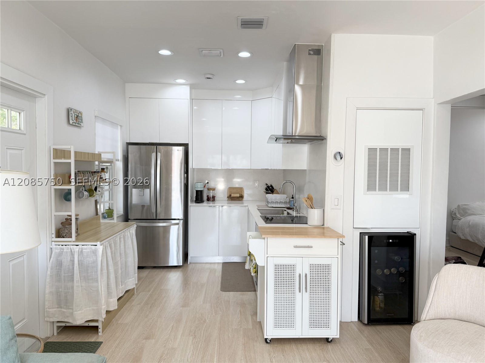 8401 Crespi Blvd #1, Miami Beach FL 33141