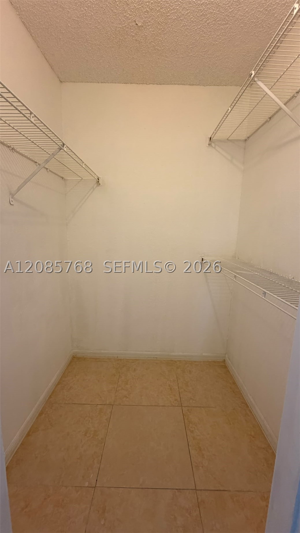 3350 NW Pinewalk Dr N #1427, Margate FL 33063