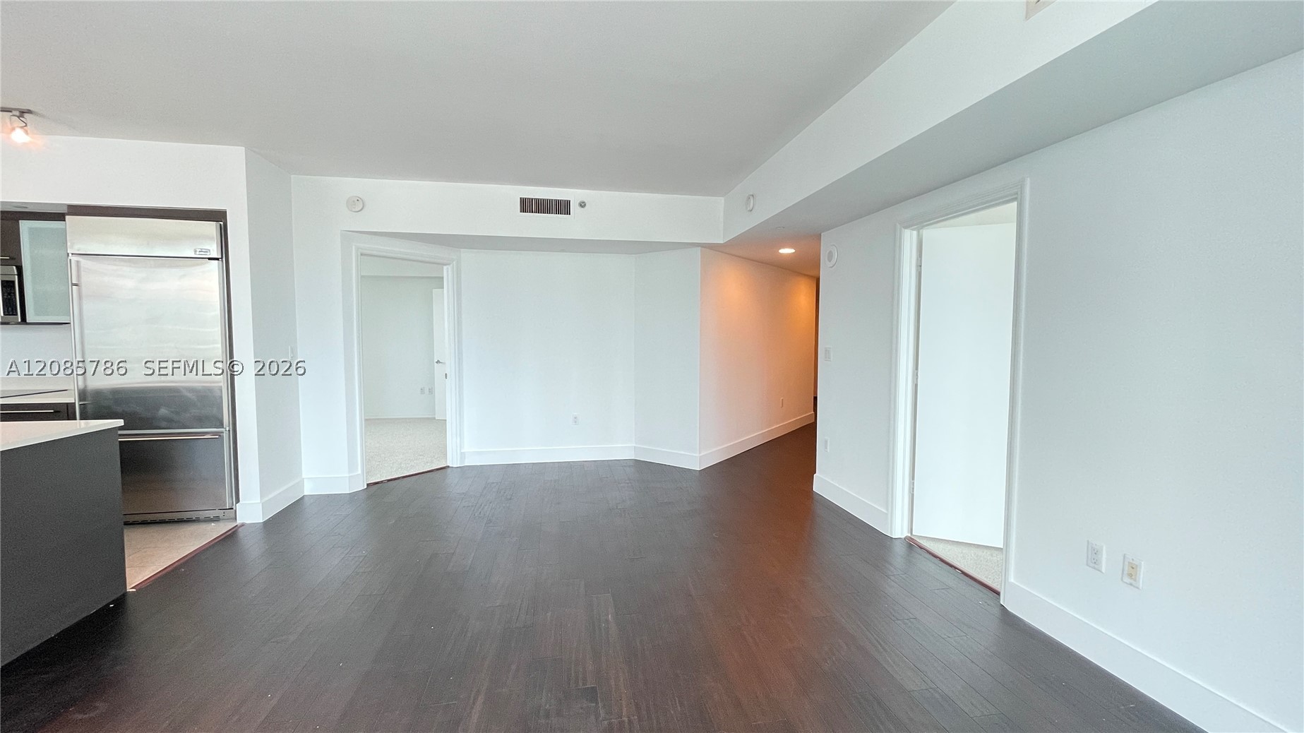 55 SE 6th St #2702, Miami FL 33131