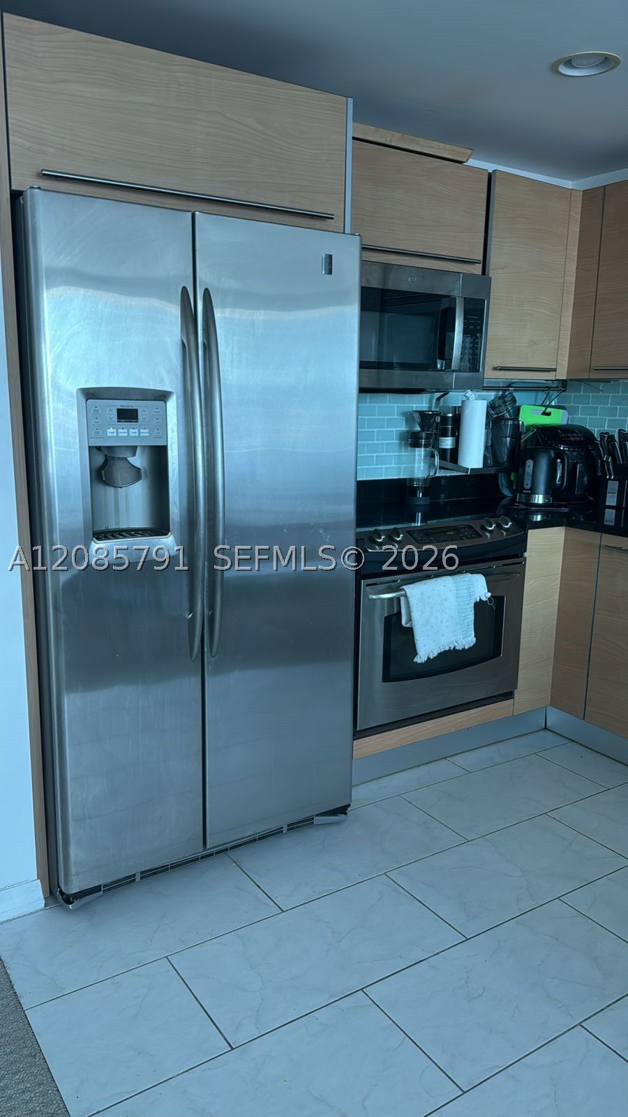 950 Brickell Bay Dr #3909, Miami FL 33131