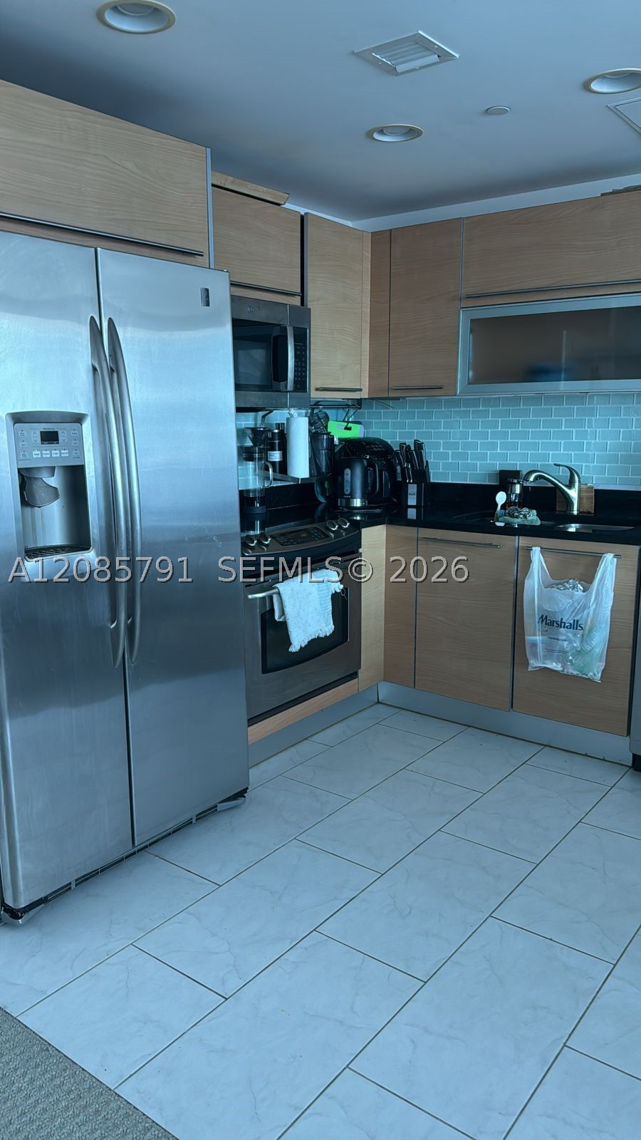 950 Brickell Bay Dr #3909, Miami FL 33131