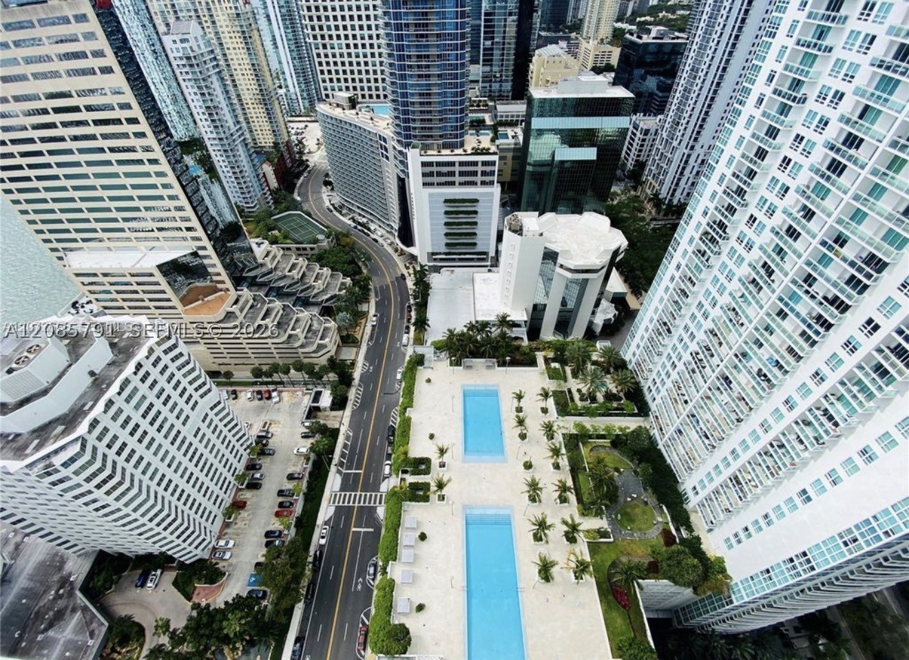 950 Brickell Bay Dr #3909, Miami FL 33131