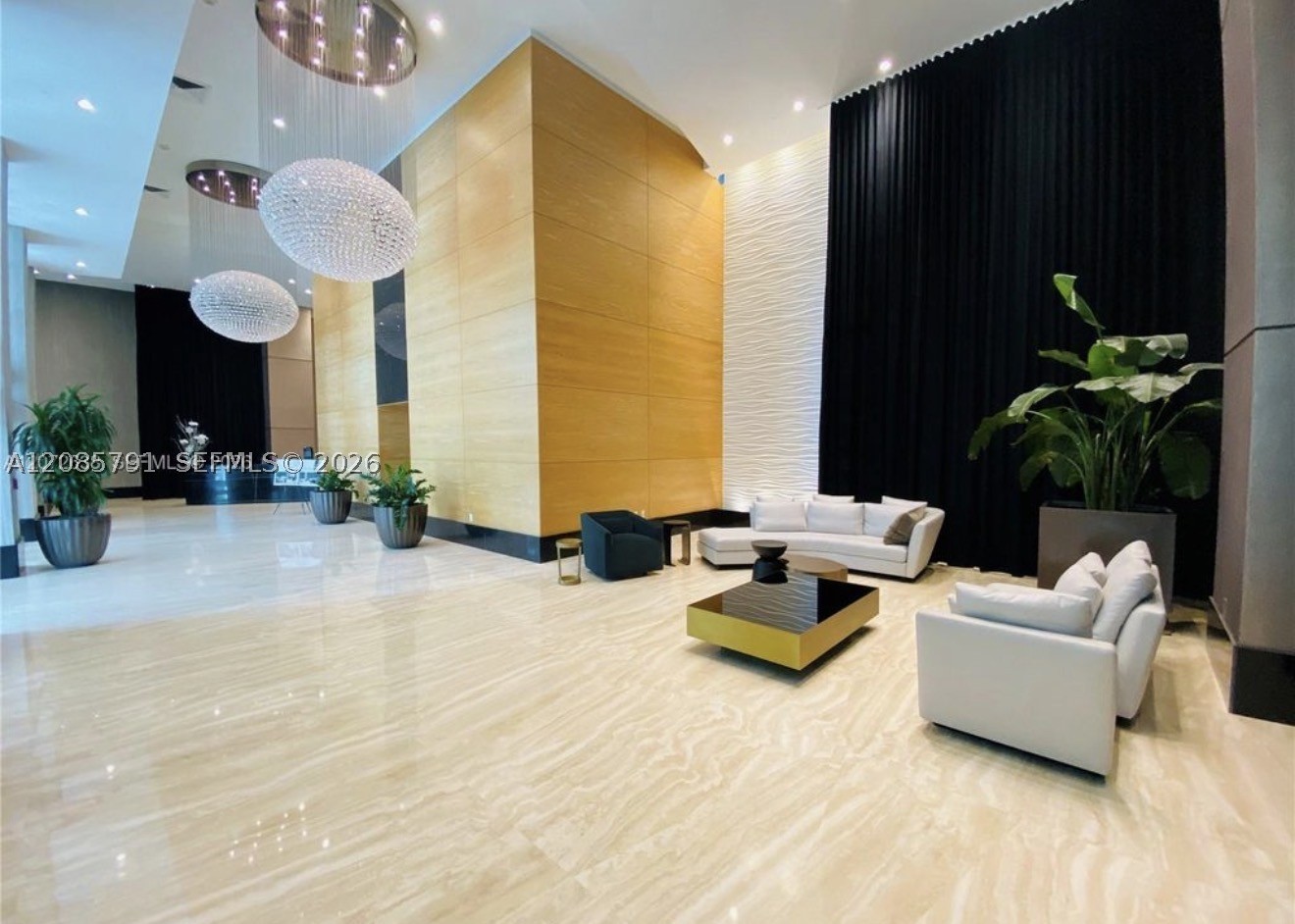950 Brickell Bay Dr #3909, Miami FL 33131