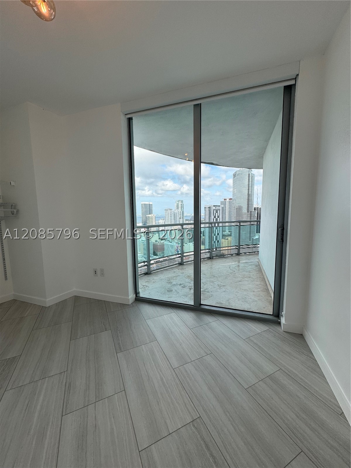 350 S Miami Ave #3913, Miami FL 33130