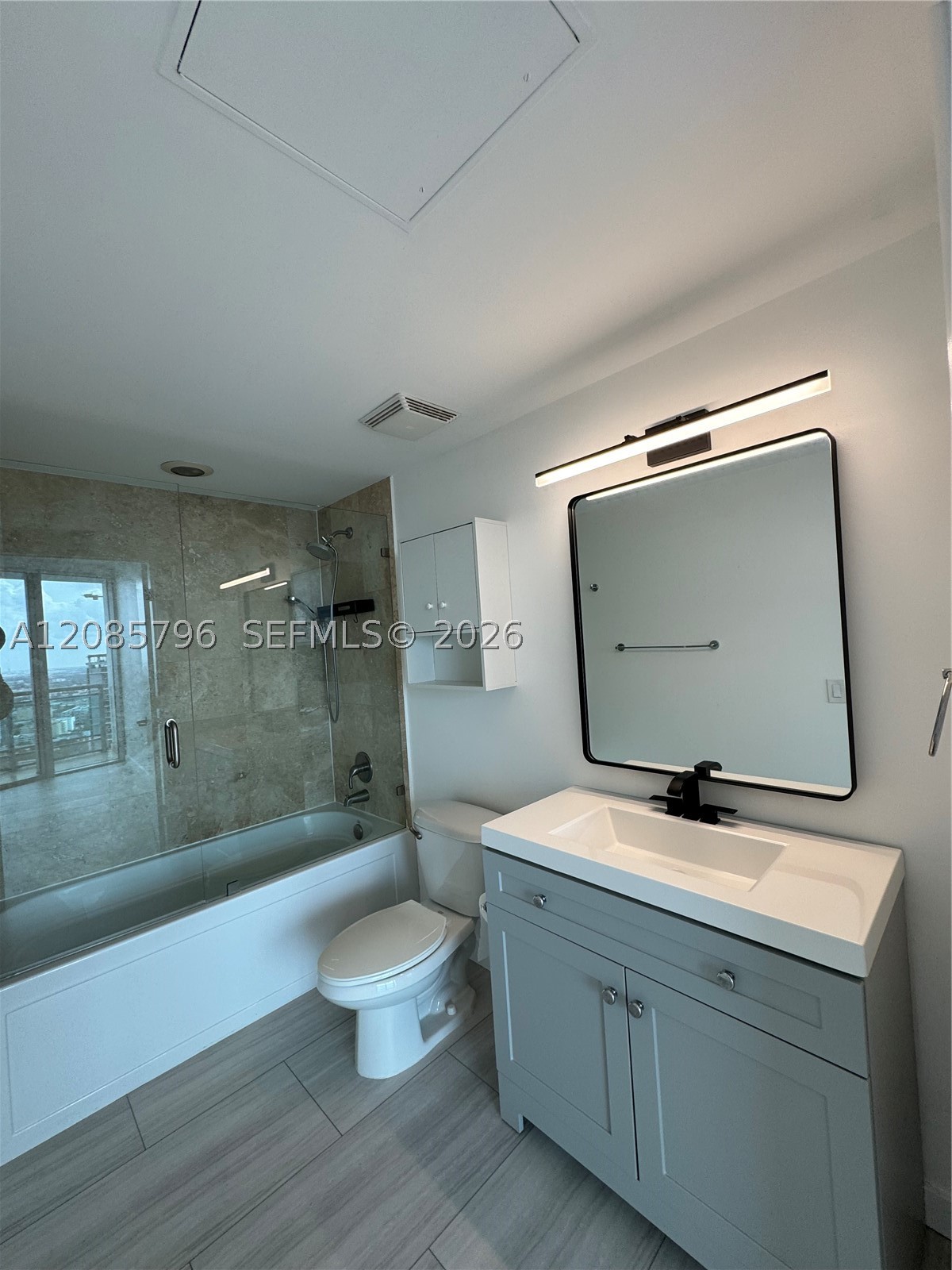 350 S Miami Ave #3913, Miami FL 33130