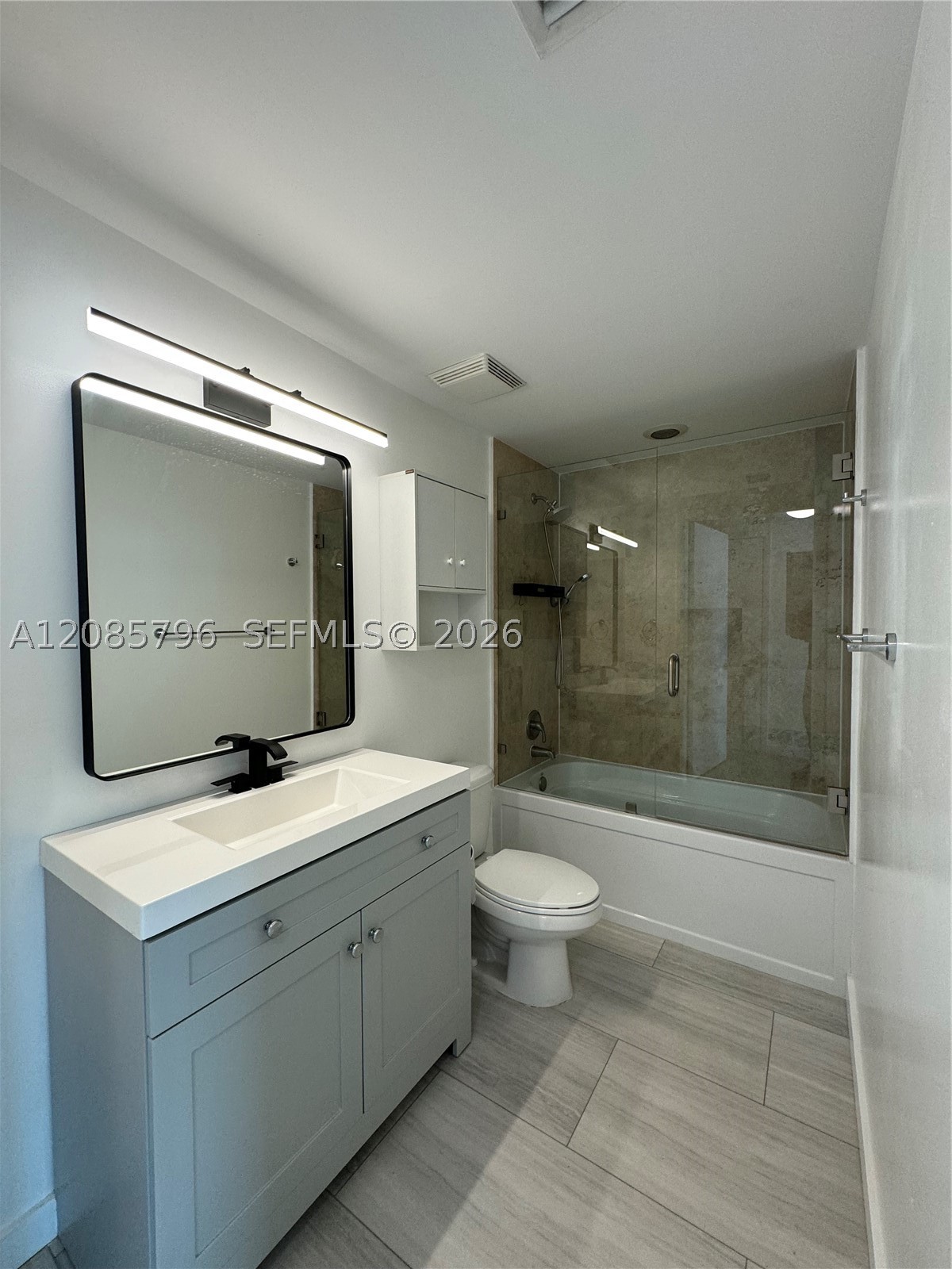 350 S Miami Ave #3913, Miami FL 33130