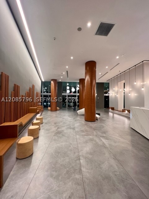 350 S Miami Ave #3913, Miami FL 33130