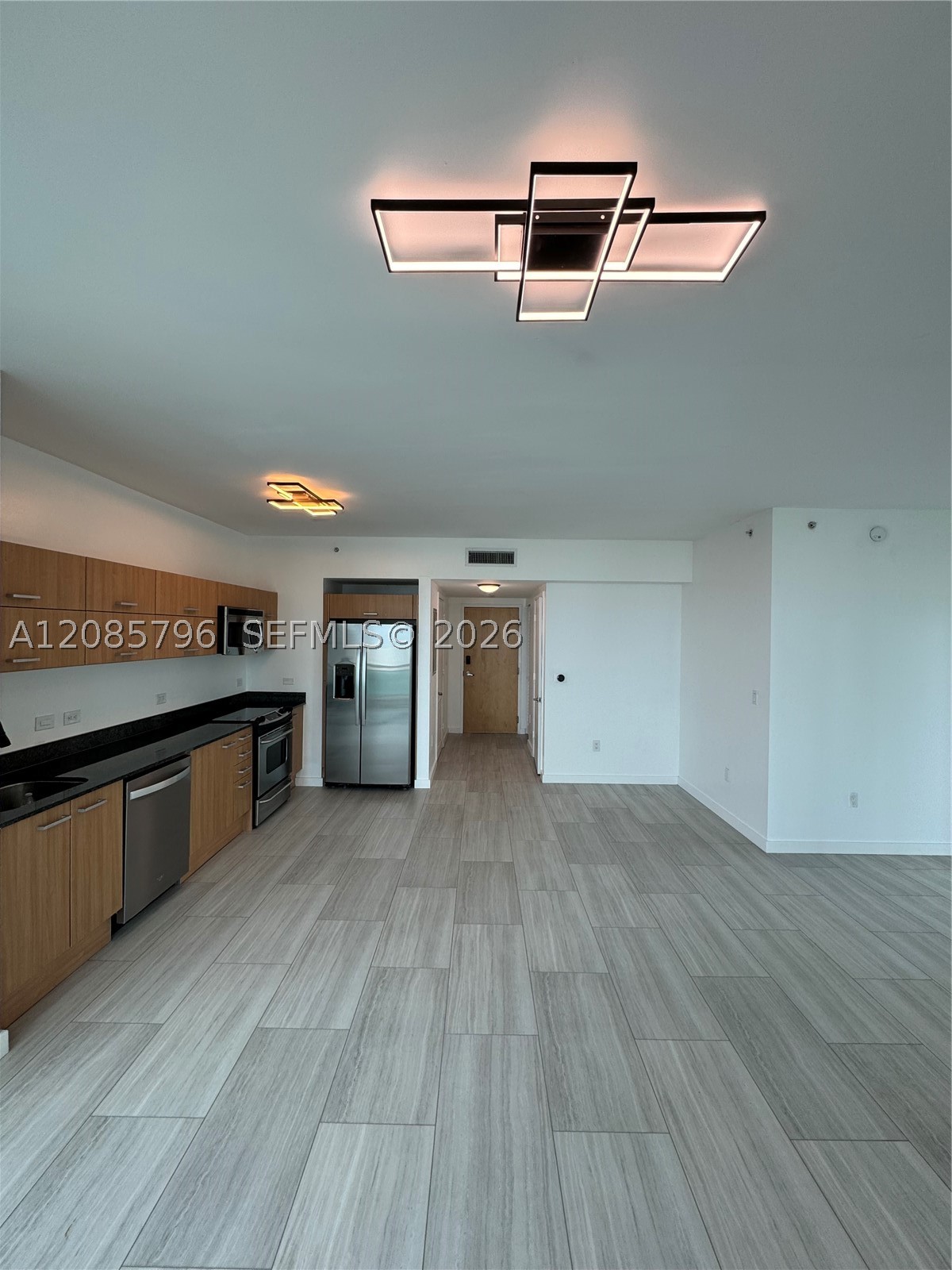 350 S Miami Ave #3913, Miami FL 33130