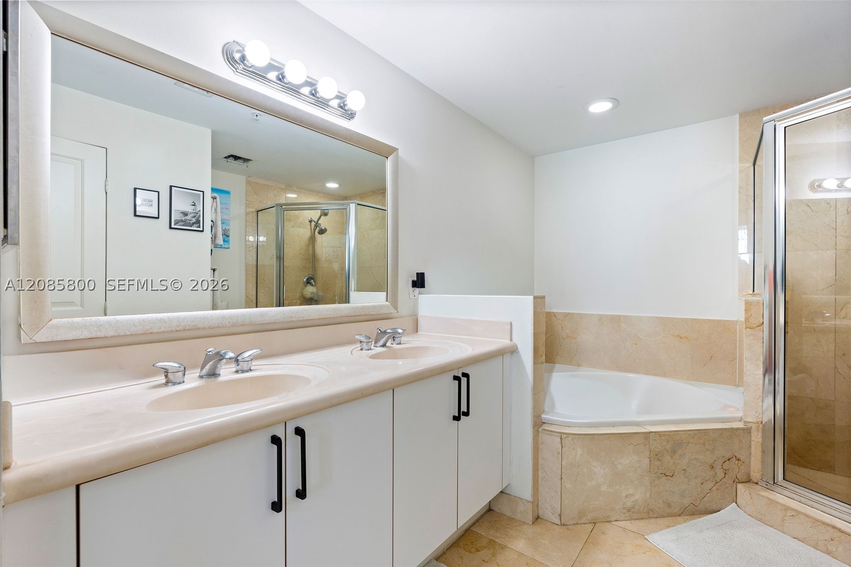 7900 Harbor Island Dr #518, North Bay Village FL 33141