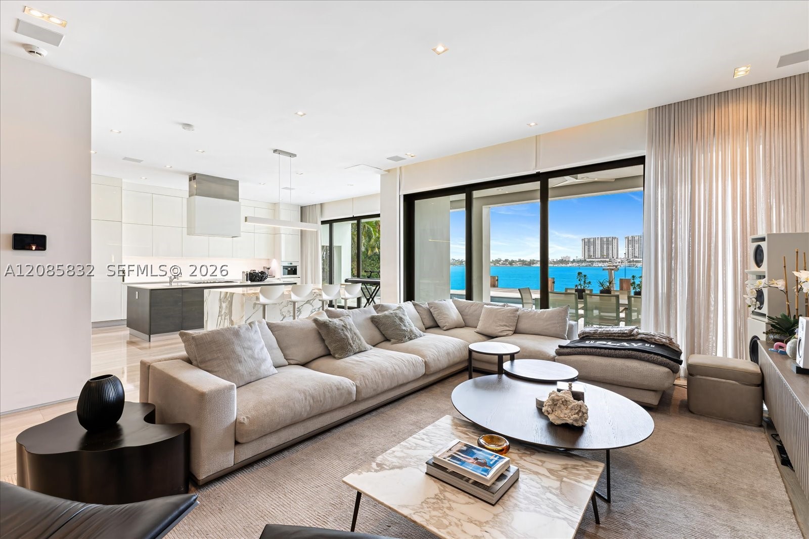 401 E Rivo Alto Dr, Miami Beach FL 33139