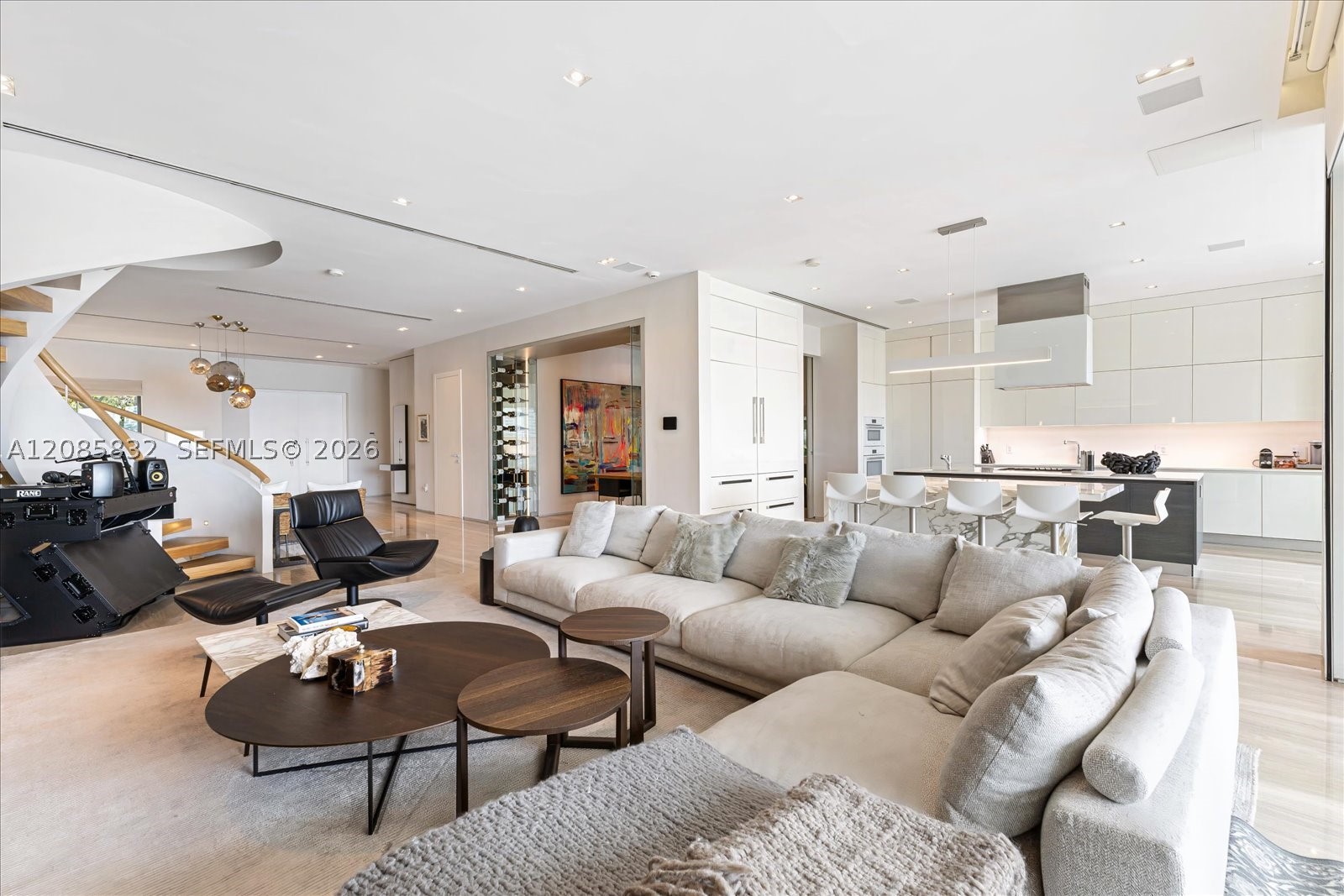 401 E Rivo Alto Dr, Miami Beach FL 33139