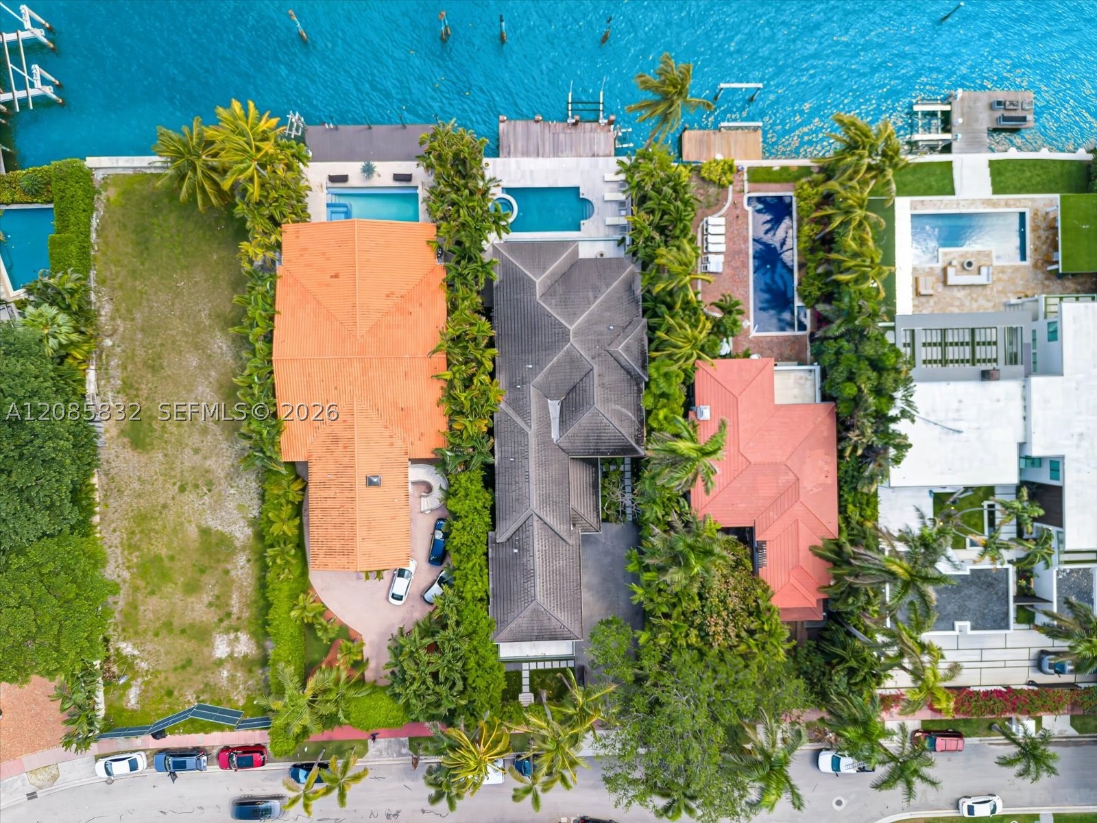 401 E Rivo Alto Dr, Miami Beach FL 33139