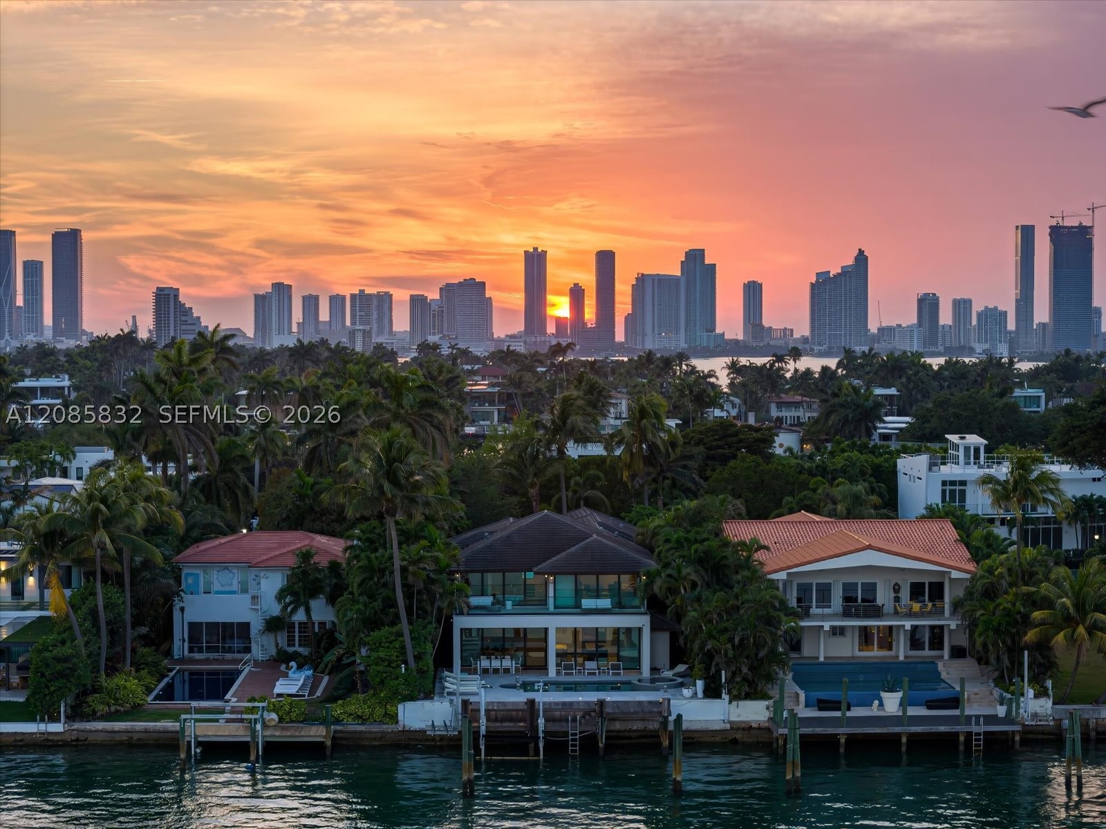 401 E Rivo Alto Dr, Miami Beach FL 33139