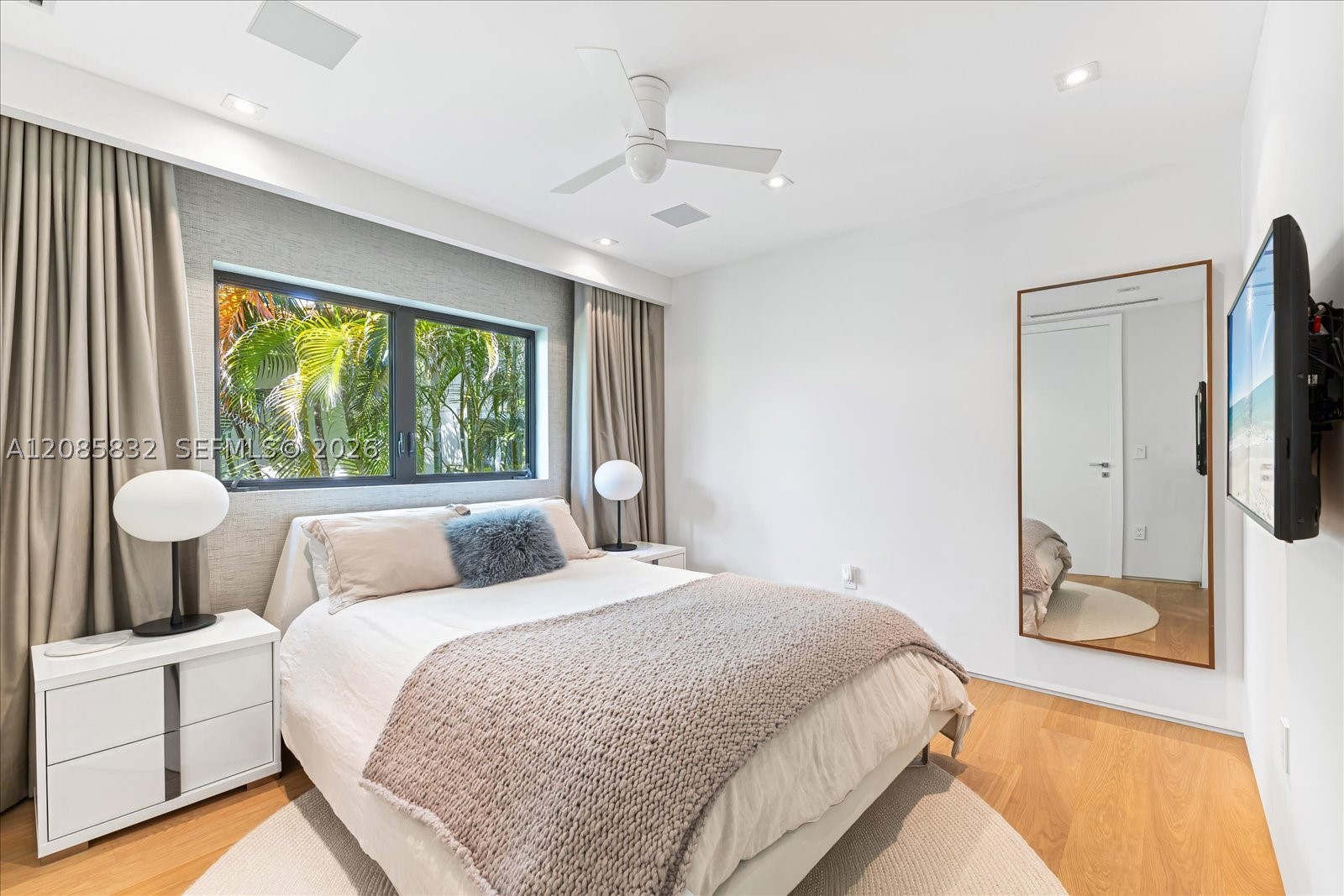 401 E Rivo Alto Dr, Miami Beach FL 33139