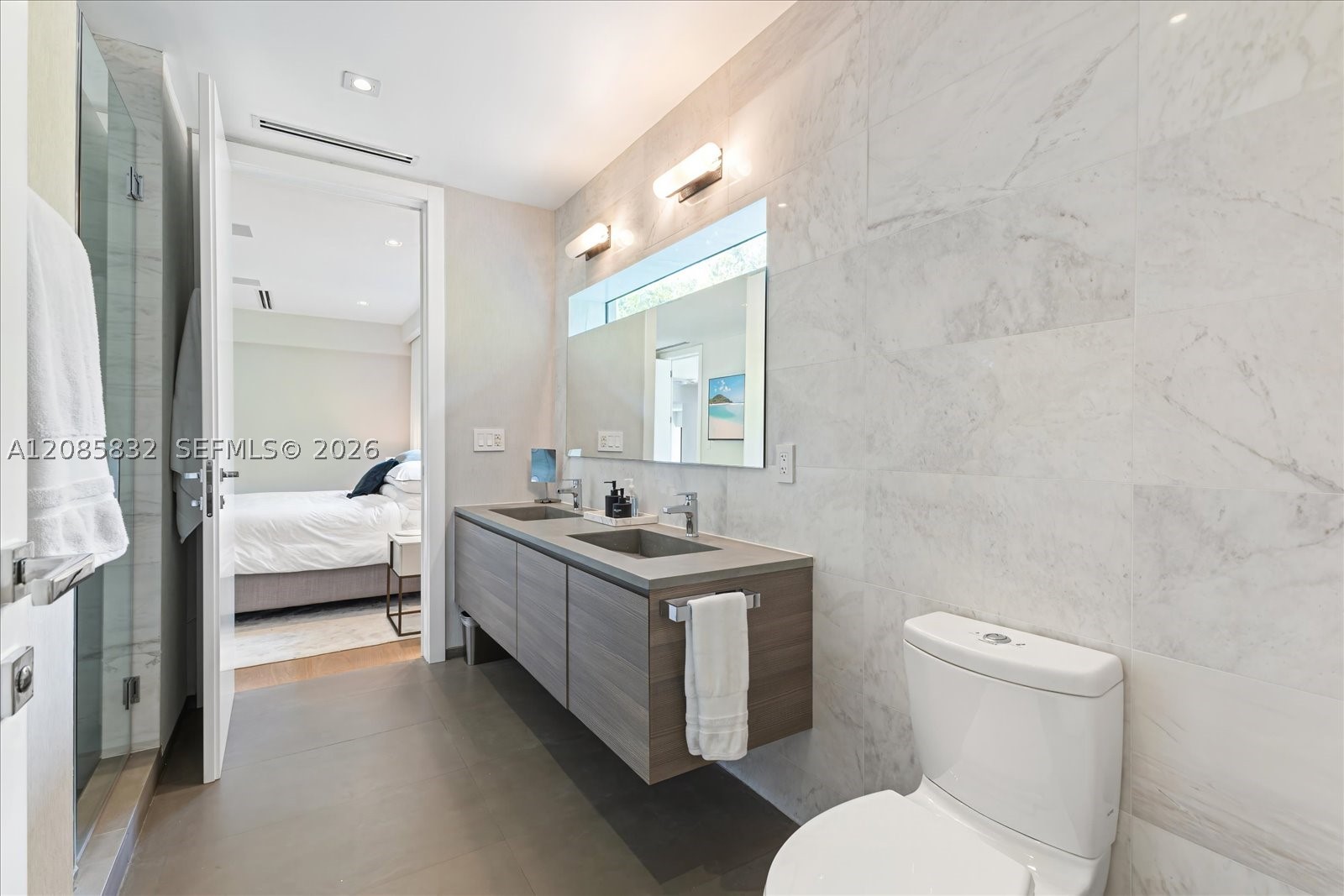 401 E Rivo Alto Dr, Miami Beach FL 33139