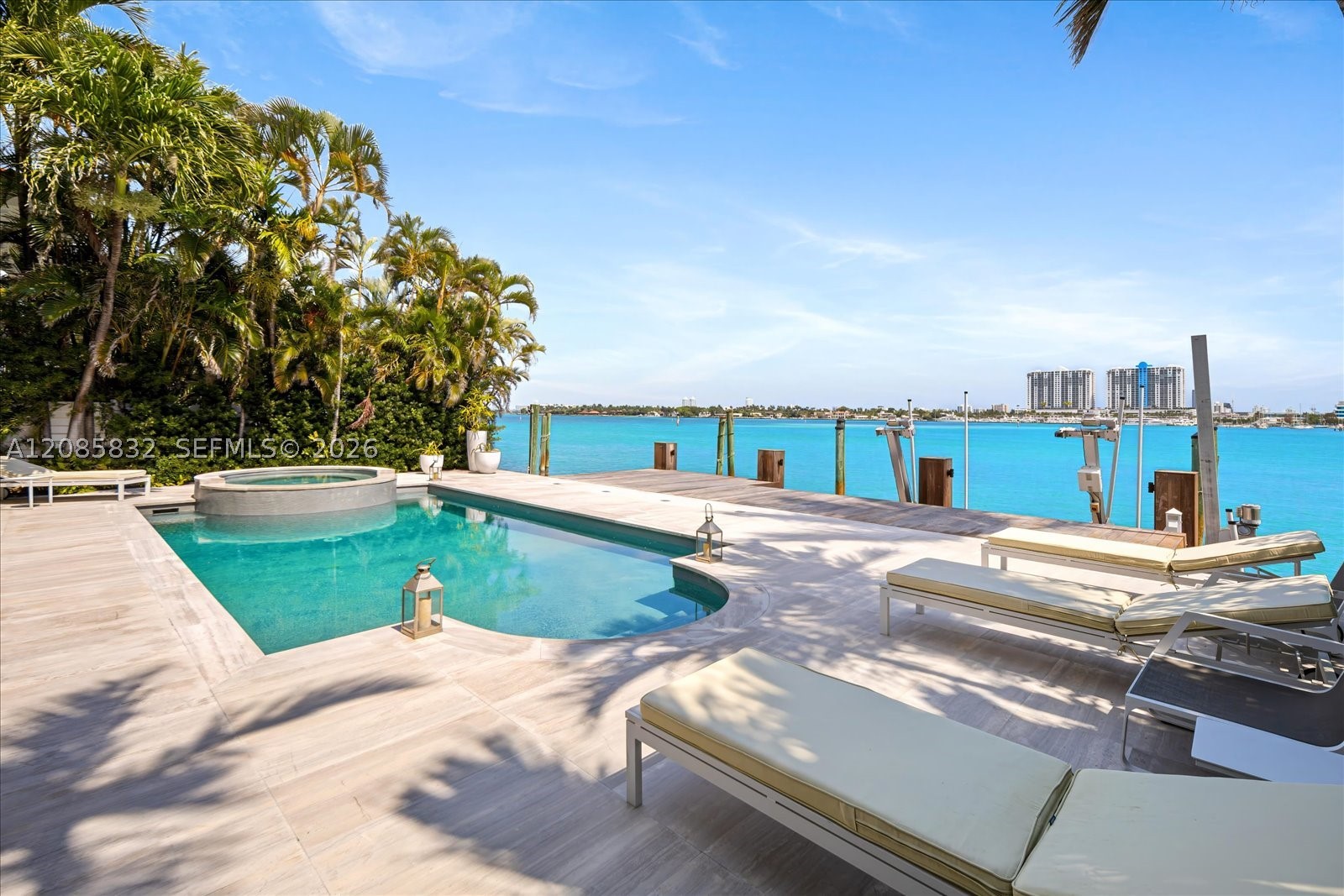 401 E Rivo Alto Dr, Miami Beach FL 33139