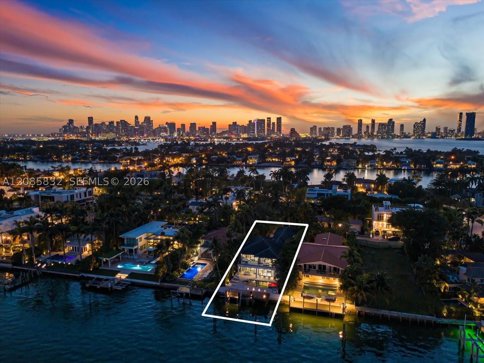 401 E Rivo Alto Dr, Miami Beach FL 33139