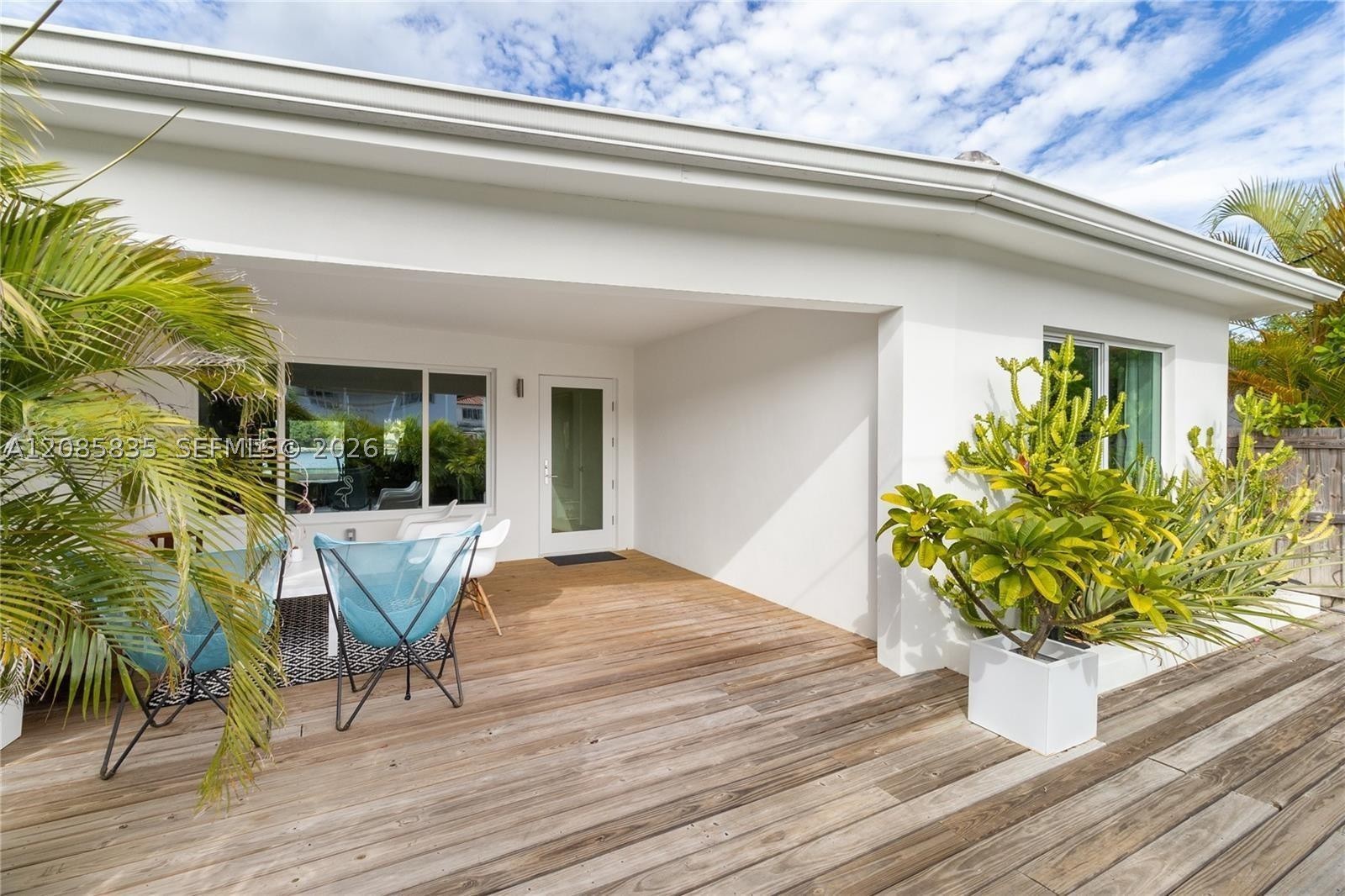 661 86th St, Miami Beach FL 33141