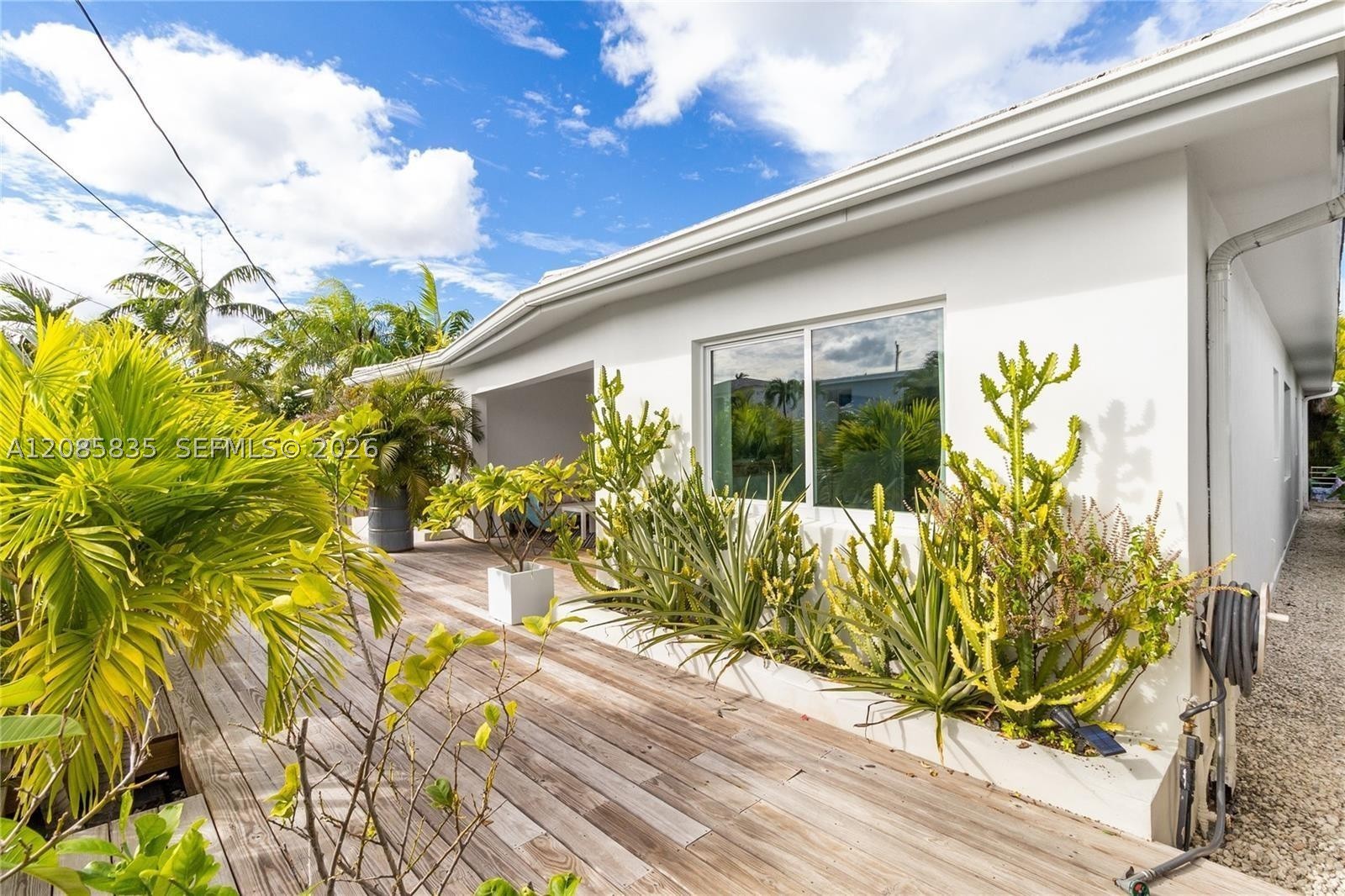661 86th St, Miami Beach FL 33141