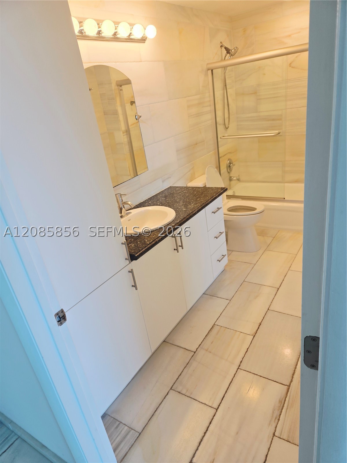1401 SW 22nd St #1203, Miami FL 33145