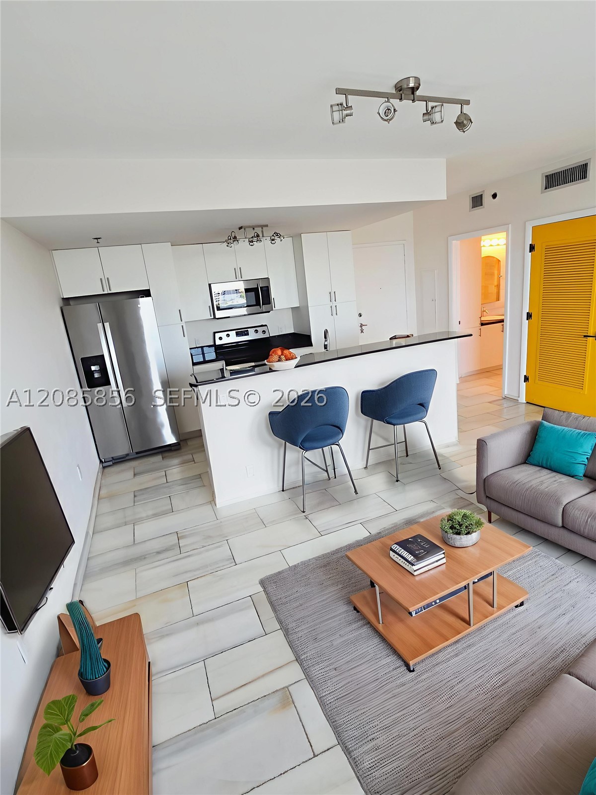 1401 SW 22nd St #1203, Miami FL 33145