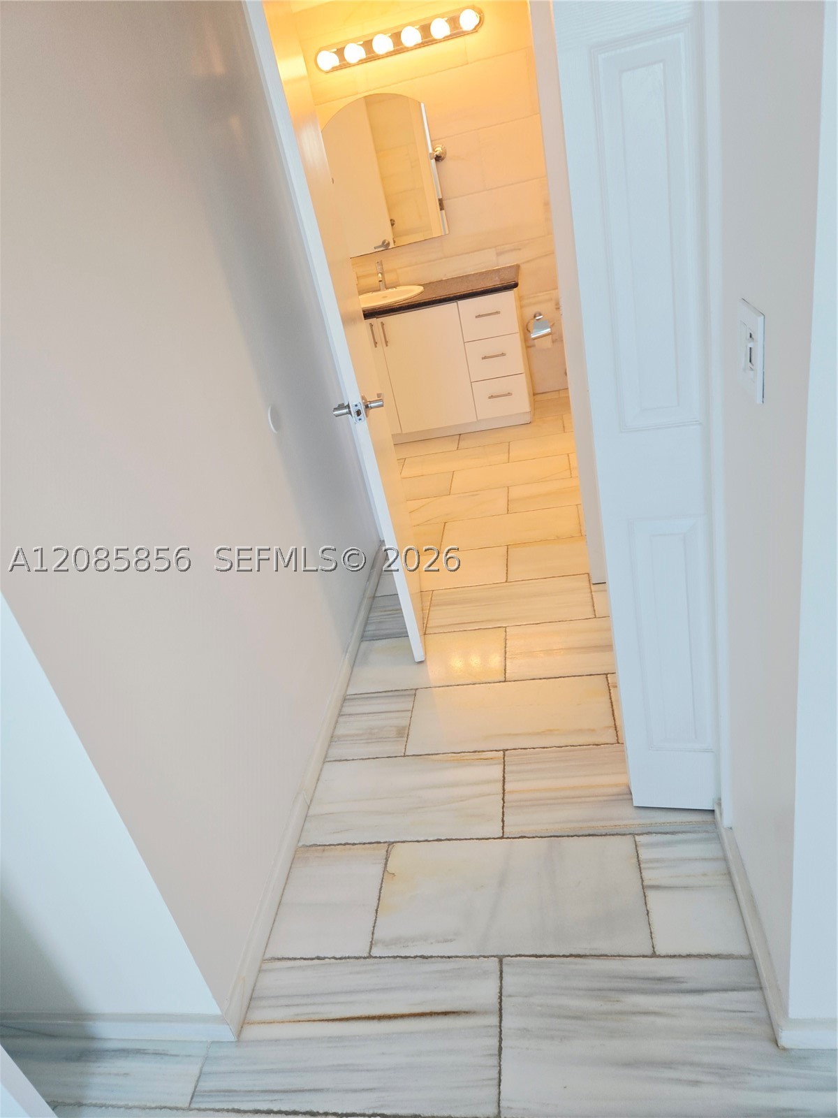 1401 SW 22nd St #1203, Miami FL 33145