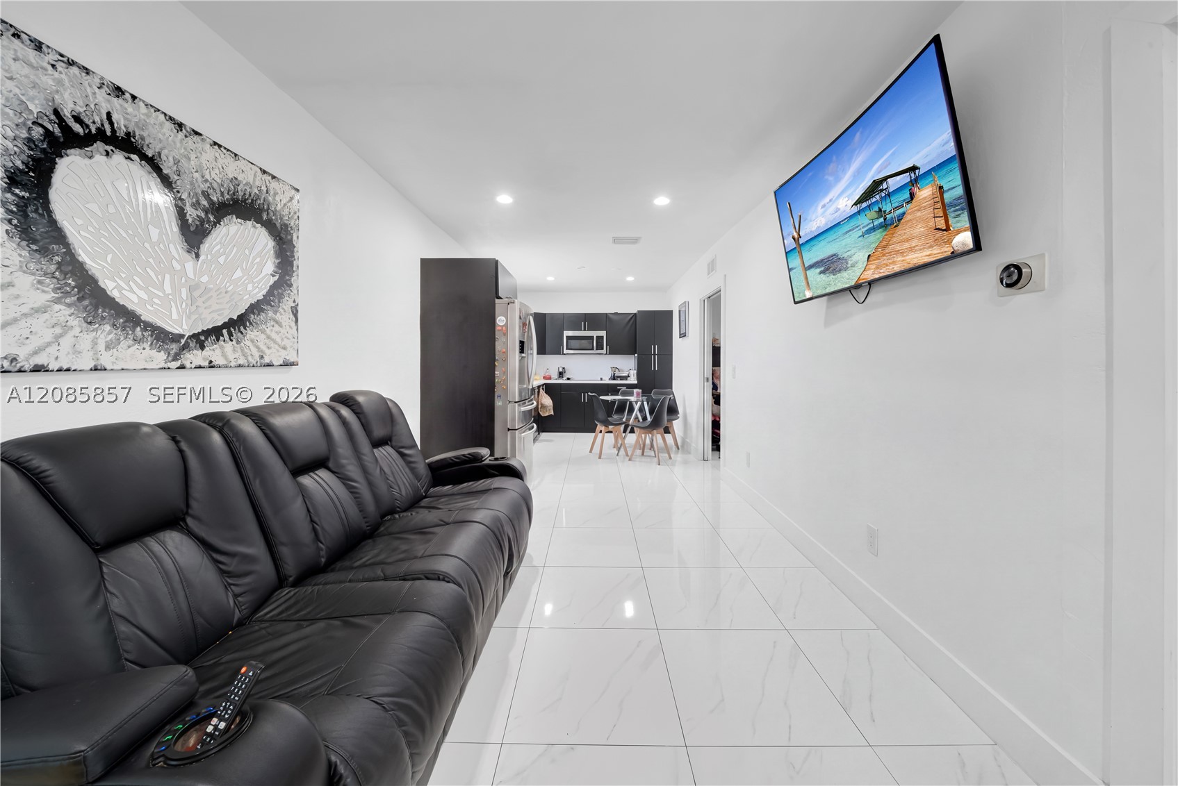 9365 SW 44th St, Miami FL 33165