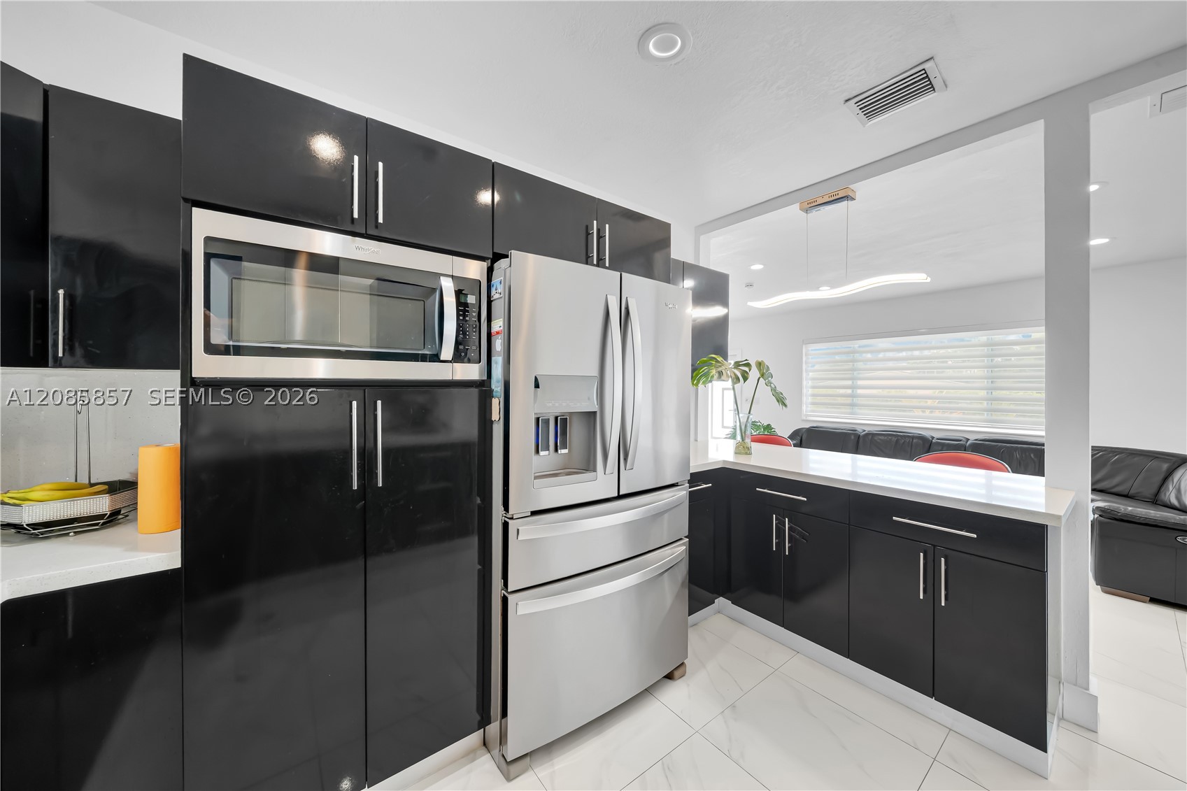 9365 SW 44th St, Miami FL 33165