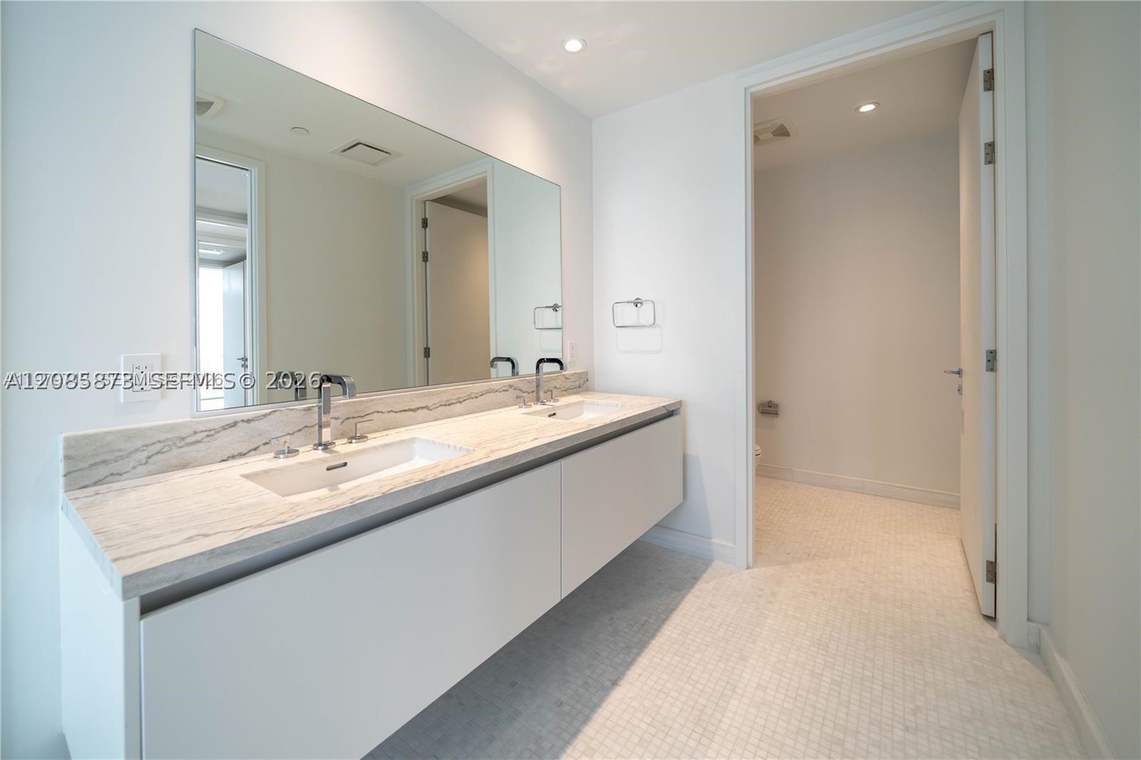 700 NE 26TH TER #3006, Miami FL 33137