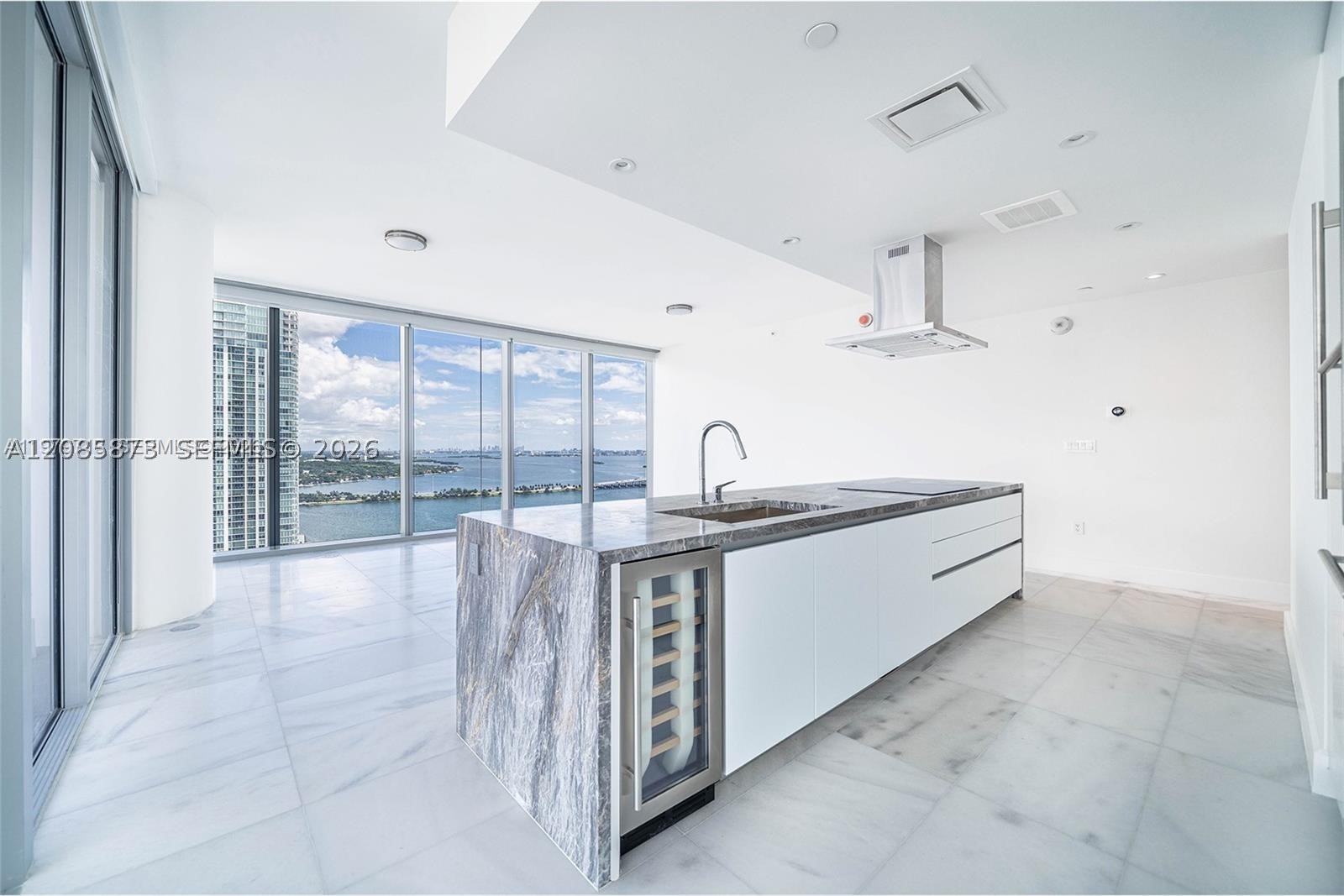 700 NE 26TH TER #3006, Miami FL 33137