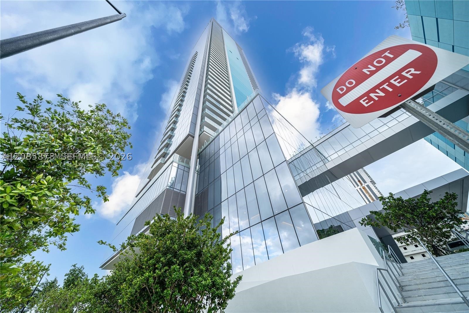 700 NE 26TH TER #3006, Miami FL 33137