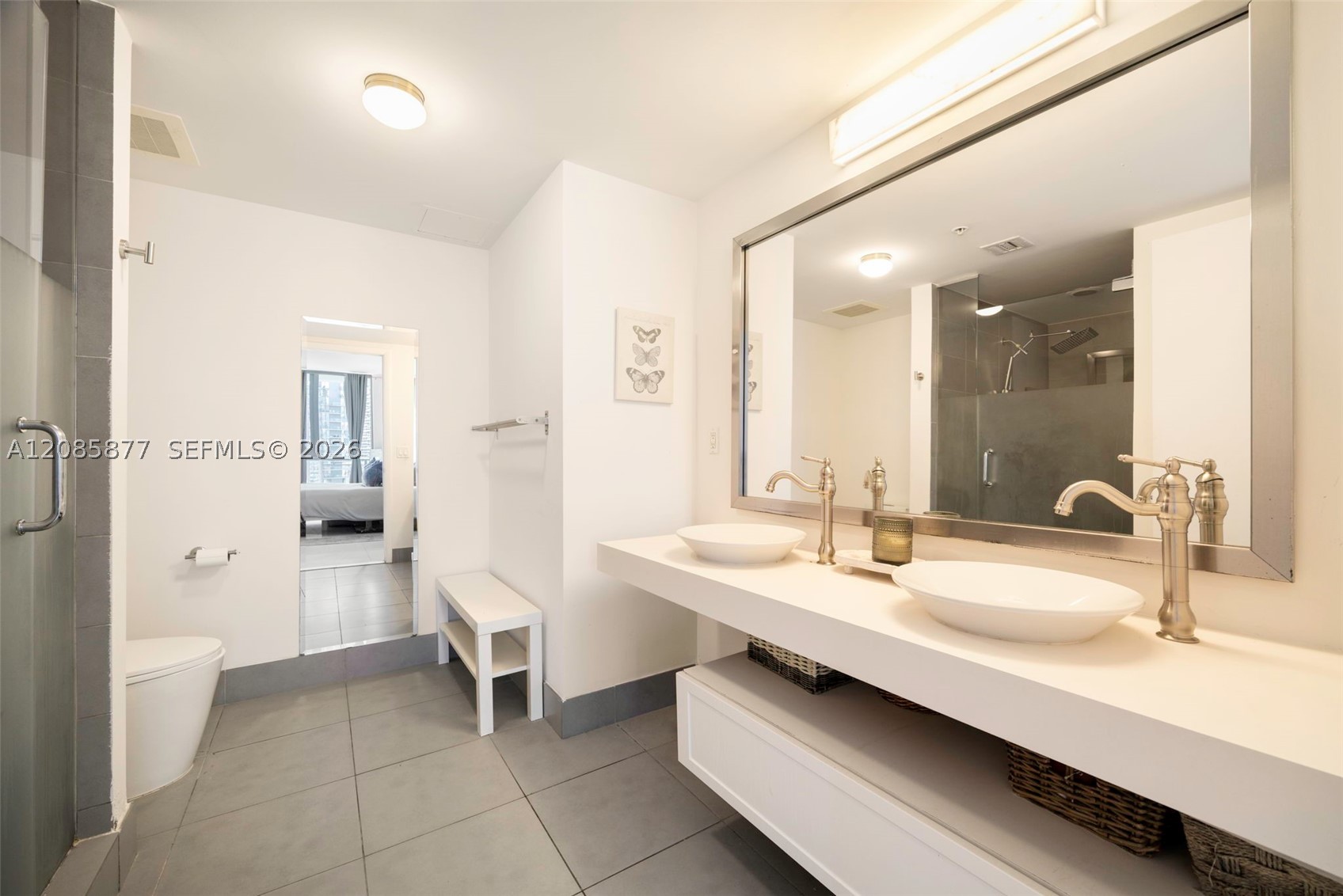 92 SW 3rd St #2004, Miami FL 33130